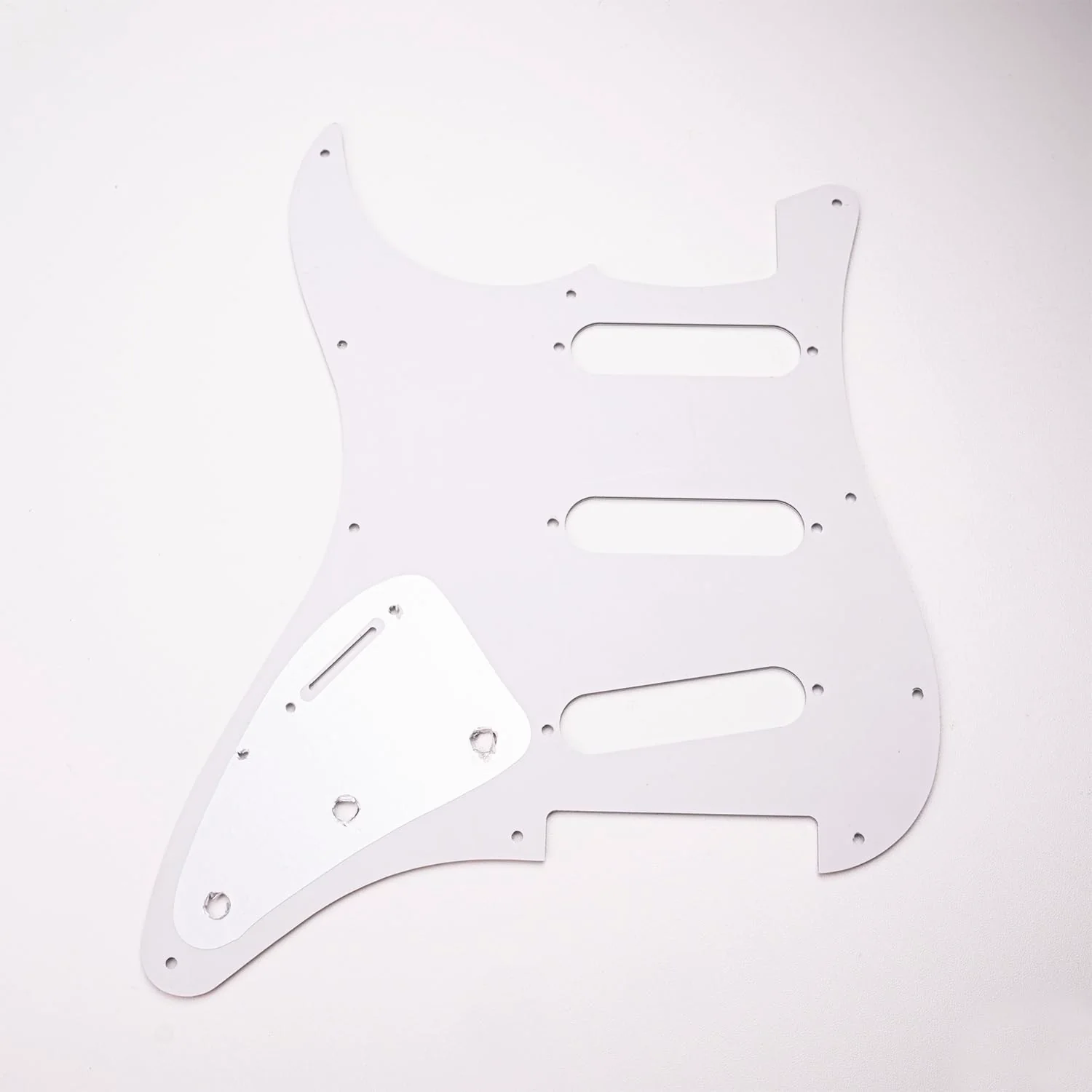 11 Hole SSS Strat Pickguard for Fender USA/Mexican Made Standard Stratocaster Modern Style Electric Guitar, Light Pink Pearl, 4ply. Light Pink Pearl-4ply - Image 2