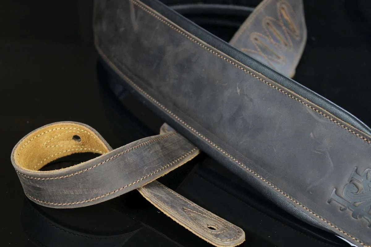 3.25" Wide Lightly Distressed Dark Brown Dual Padded Leather Guitar and Bass Strap IL-5DBrn - Image 2