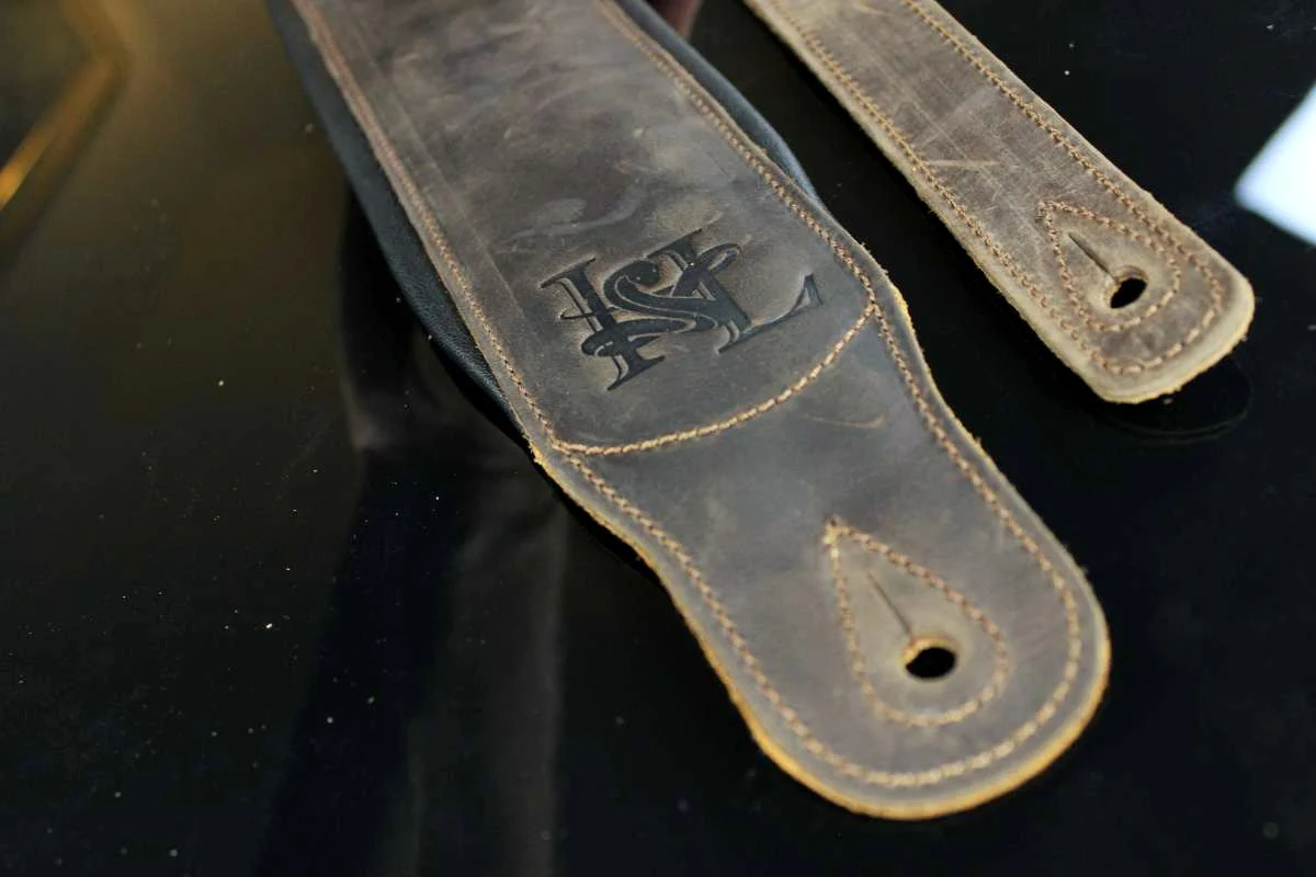 3.25" Wide Lightly Distressed Dark Brown Dual Padded Leather Guitar and Bass Strap IL-5DBrn - Image 3
