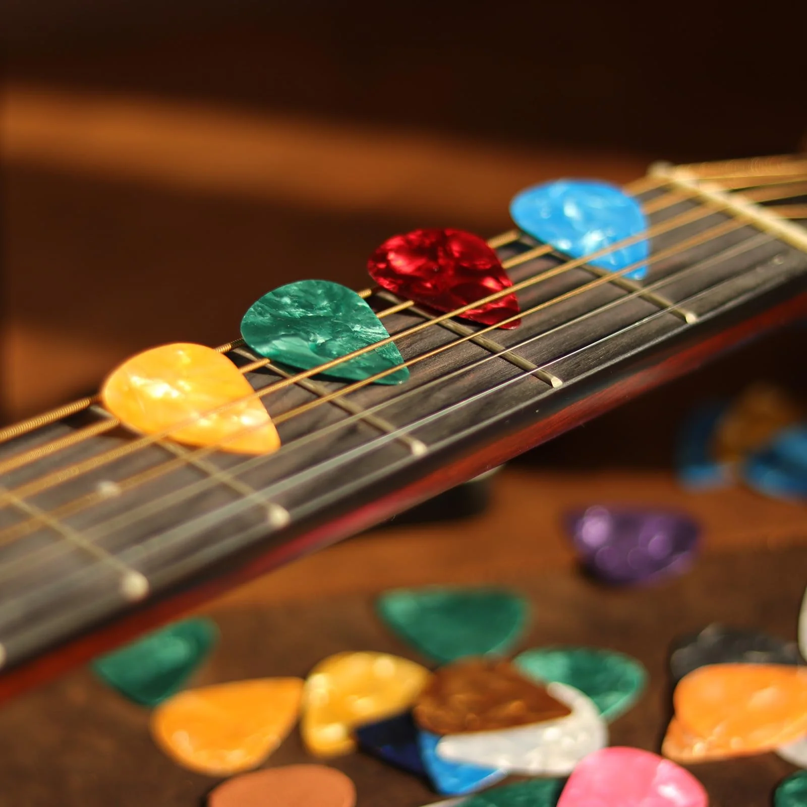 3 Thickness Guitar Picks,48 Pcs Fishkonw Guitar Picks for Acoustic Guitar,Thin,Medium,Heavy Guitar Pic for Bass Guitar 3 Thickness - Image 3