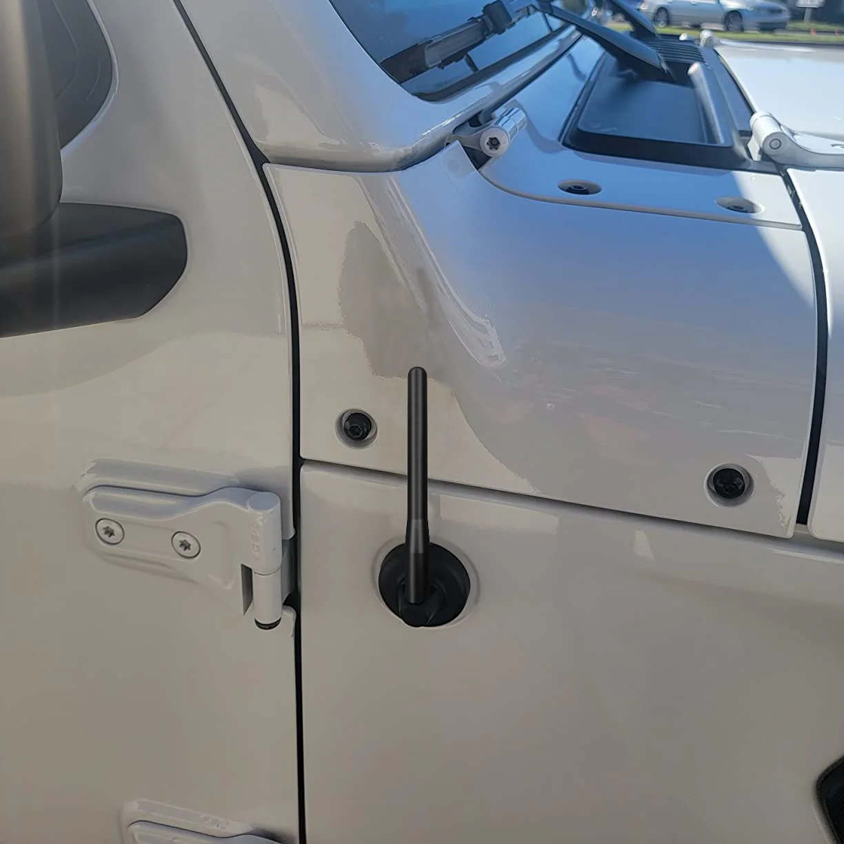 4 Inch Short Radio Aluminium Alloy Antenna for Toyota Tundra (2000-2020), Toyota Tacoma (2005-2016), Toyota FJ Cruiser (2006-2015), Nissan Titan (2019-2023) AM/FM Replacement Antenna - Image 5