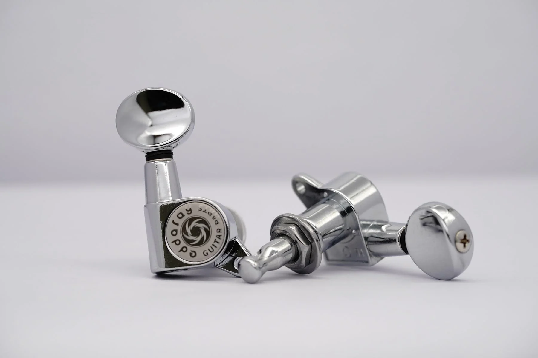 6 Inline Vintage Guitar Machine Heads - 1:15 Gear Ratio Sealed Tuning Key Pegs Tuners with Oval Shaped Button Replacement(E-1006, Chrome) - Image 4
