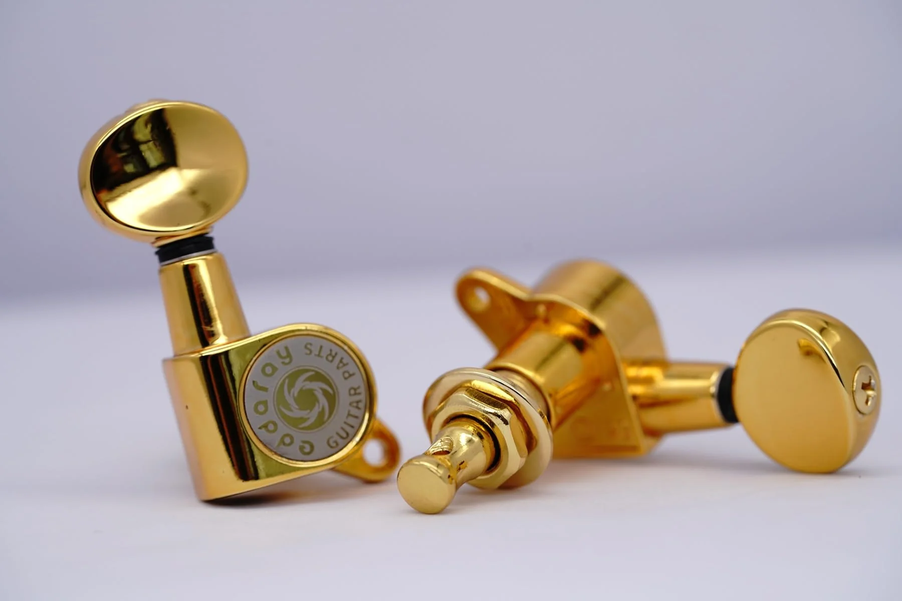 6 Inline Vintage Guitar Machine Heads - 1:15 Gear Ratio Sealed Tuning Key Pegs Tuners with Oval Shaped Button Replacement(E-1006, Gold) - Image 4