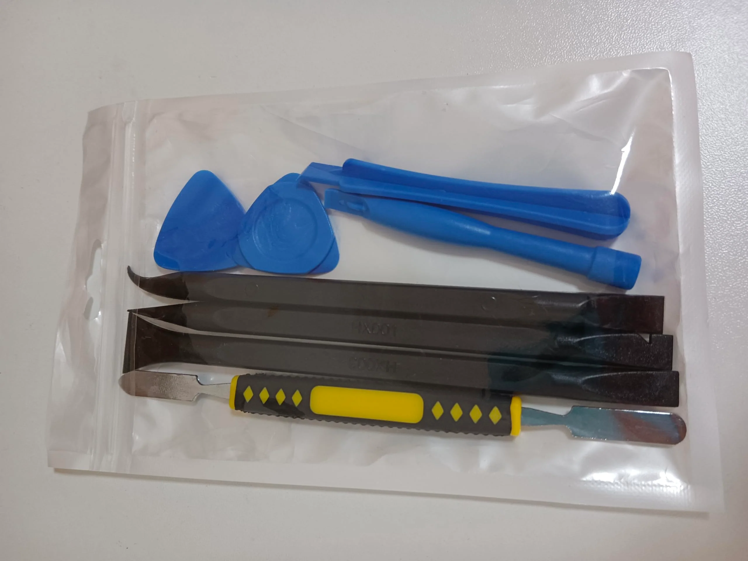 8 Pieces Metal & Plastic Spudger Set Pry Opening Tool Triangle Picks Opener Compatible with iPhone iPad MacBook Laptop Repair Kit - Image 5
