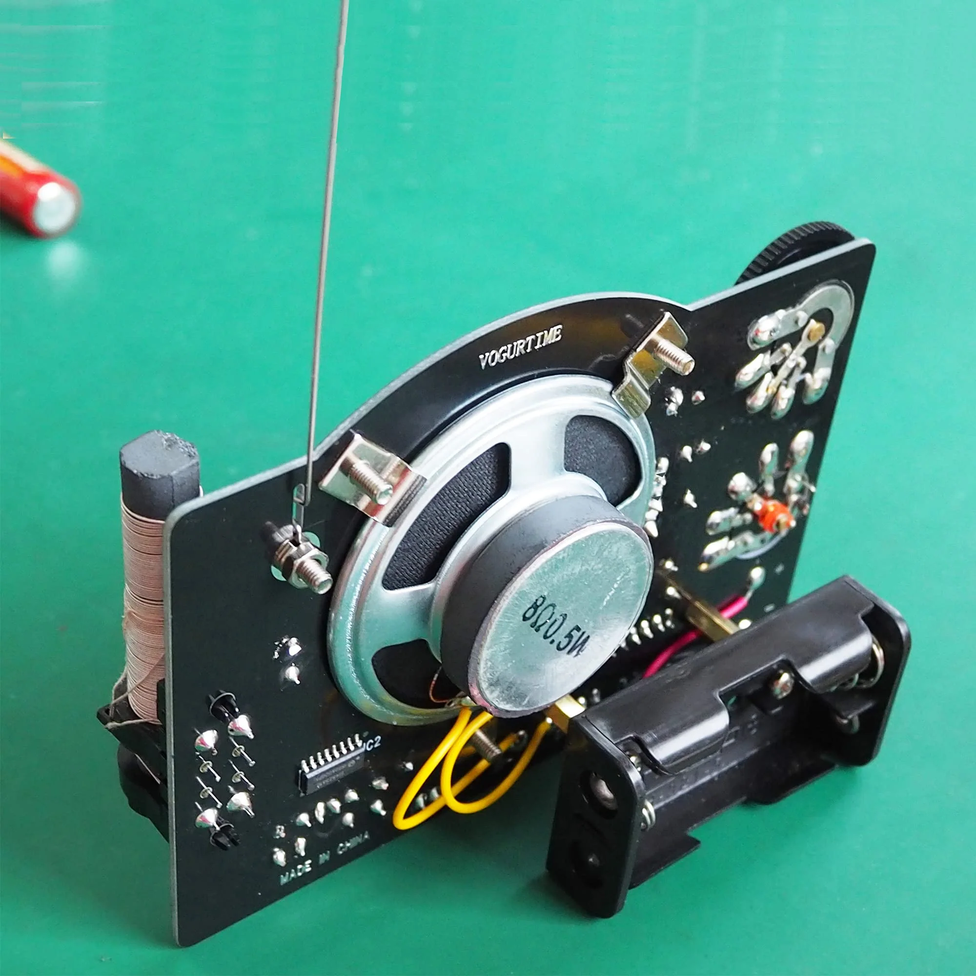 AM FM Radio Kit Soldering Project Kit for Learning Practicing Teaching Electronics, Great STEM Project and Gift, New Version Black-black - Image 3