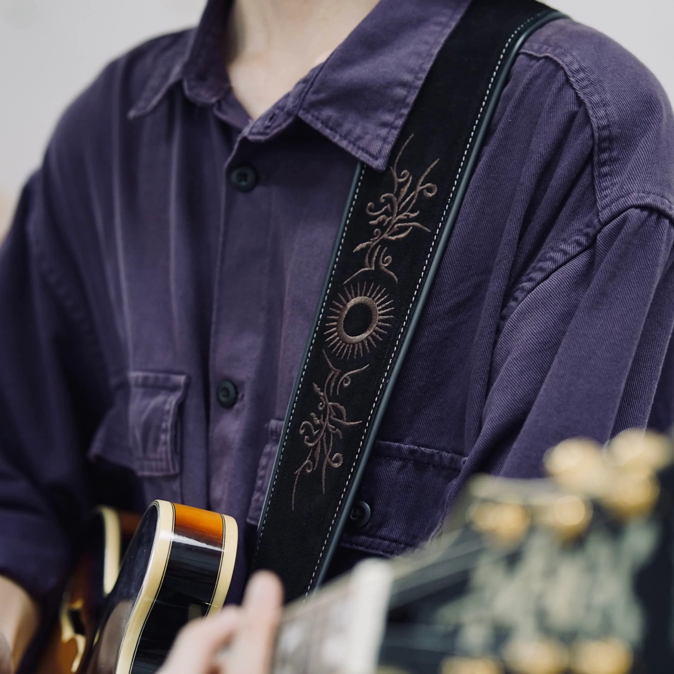 Amumu Embroidered Suede Leather Guitar Strap for Acoustic, Electric and Bass Guitar - Black Sun-flower Embroidered - Image 5