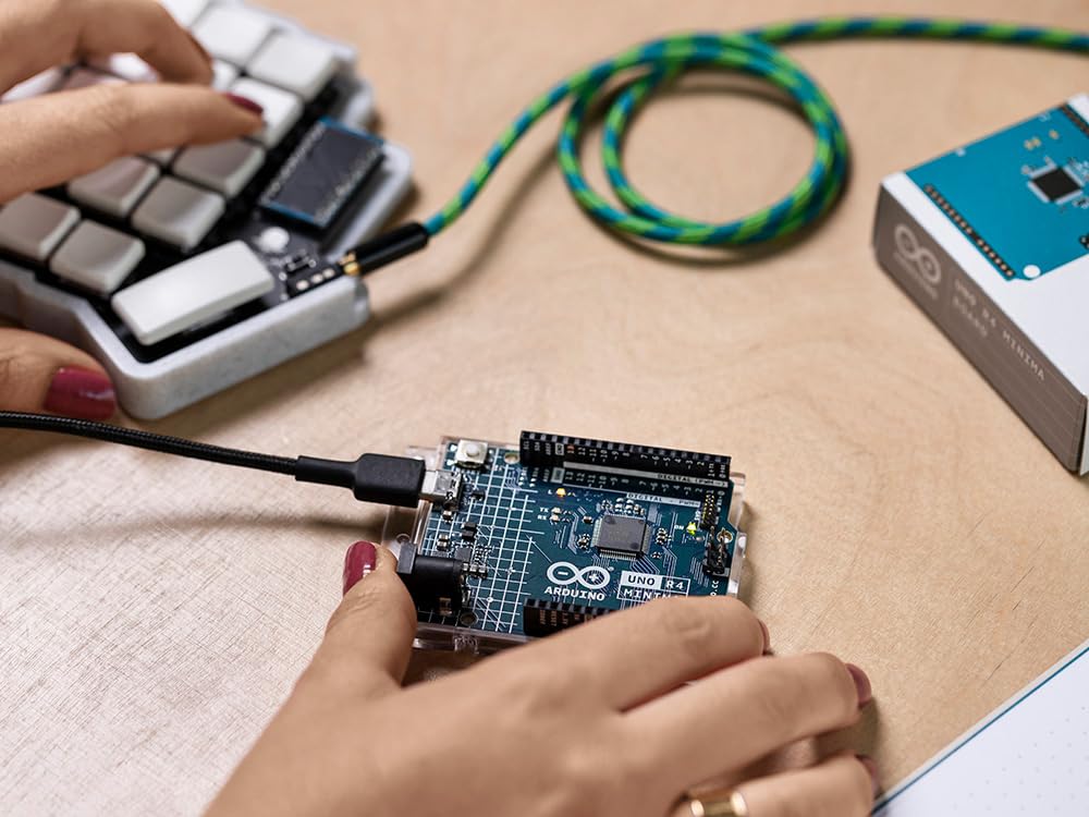 Arduino UNO R4 Minima [ABX00080] - Image 6