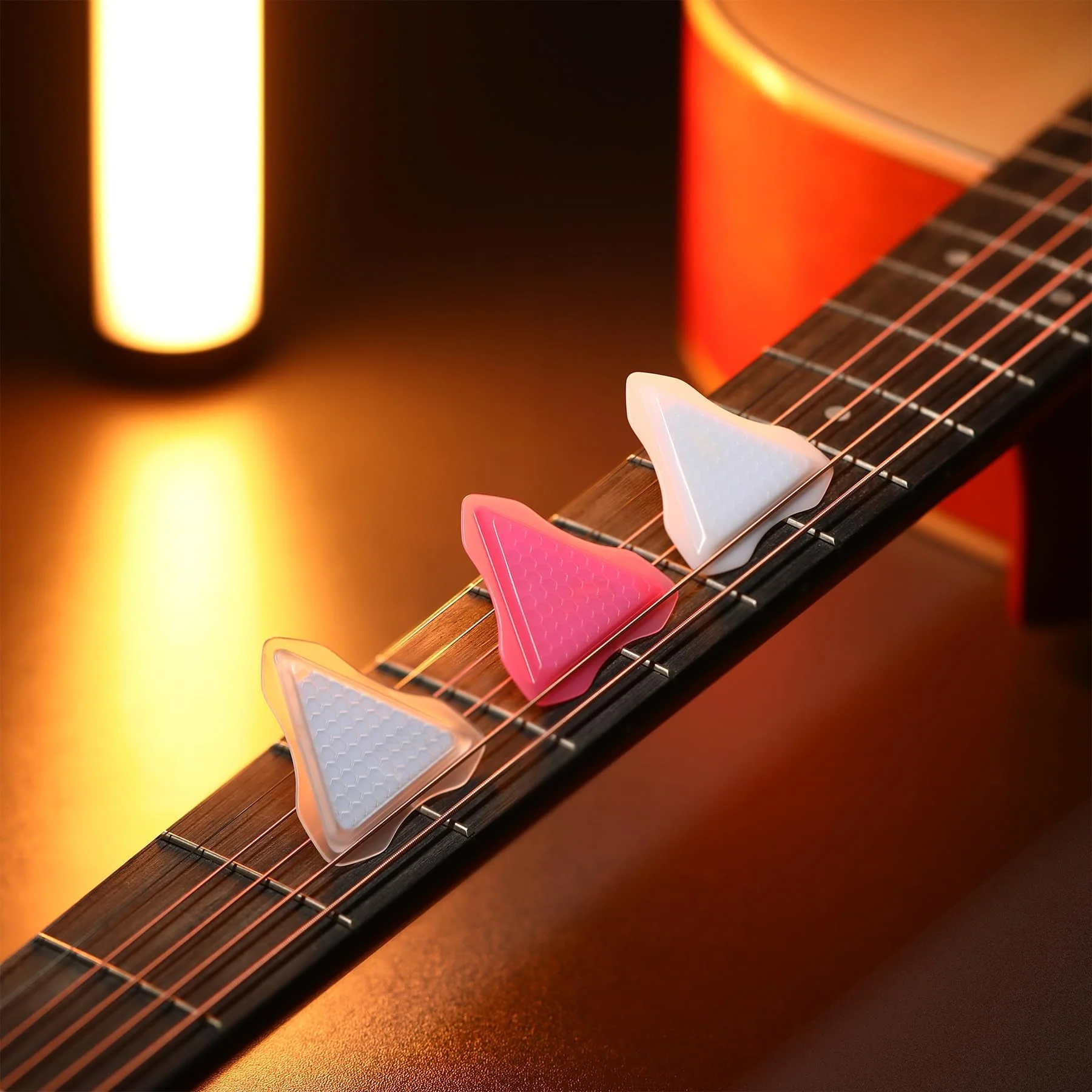 Auto Glowing LED Guitar Pick, Non-slip honeycomb touch, 3 Thickness Options for Electric Guitar,Bass Guitar Picks,White Light, XL size - Image 8