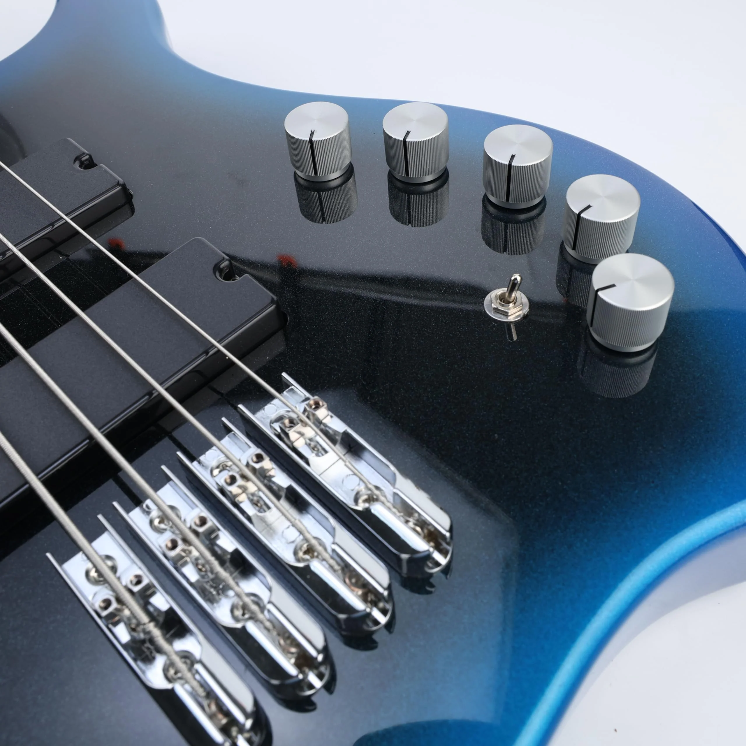 Bass Guitar Bridge with Zinc ALloy Saddle Base Individual Single String Fixed Bridge for 4 String Electric Bass Replacement Parts（Chrome） 4PCS Chrome - Image 4