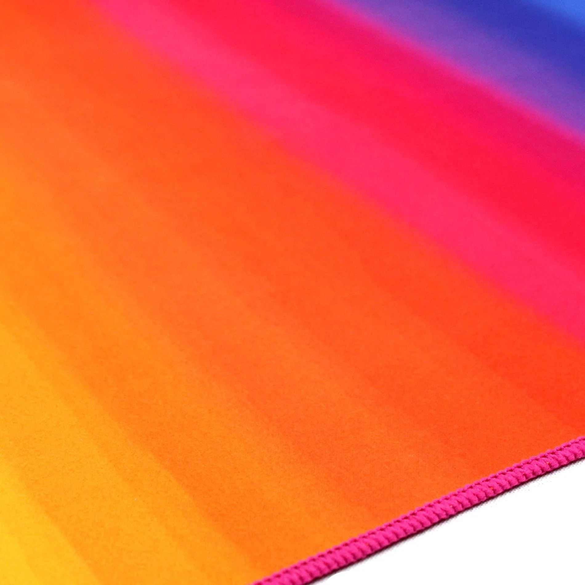 Beaumont Hazy Rainbow Musical Polishing & Cleaning Patterned Instruments Trumpet Clarinet Sax Flute Recycled Microfibre Cleaning Cloth Brass Silver 40 x 30 cm (BFC4030-HR) - Image 4