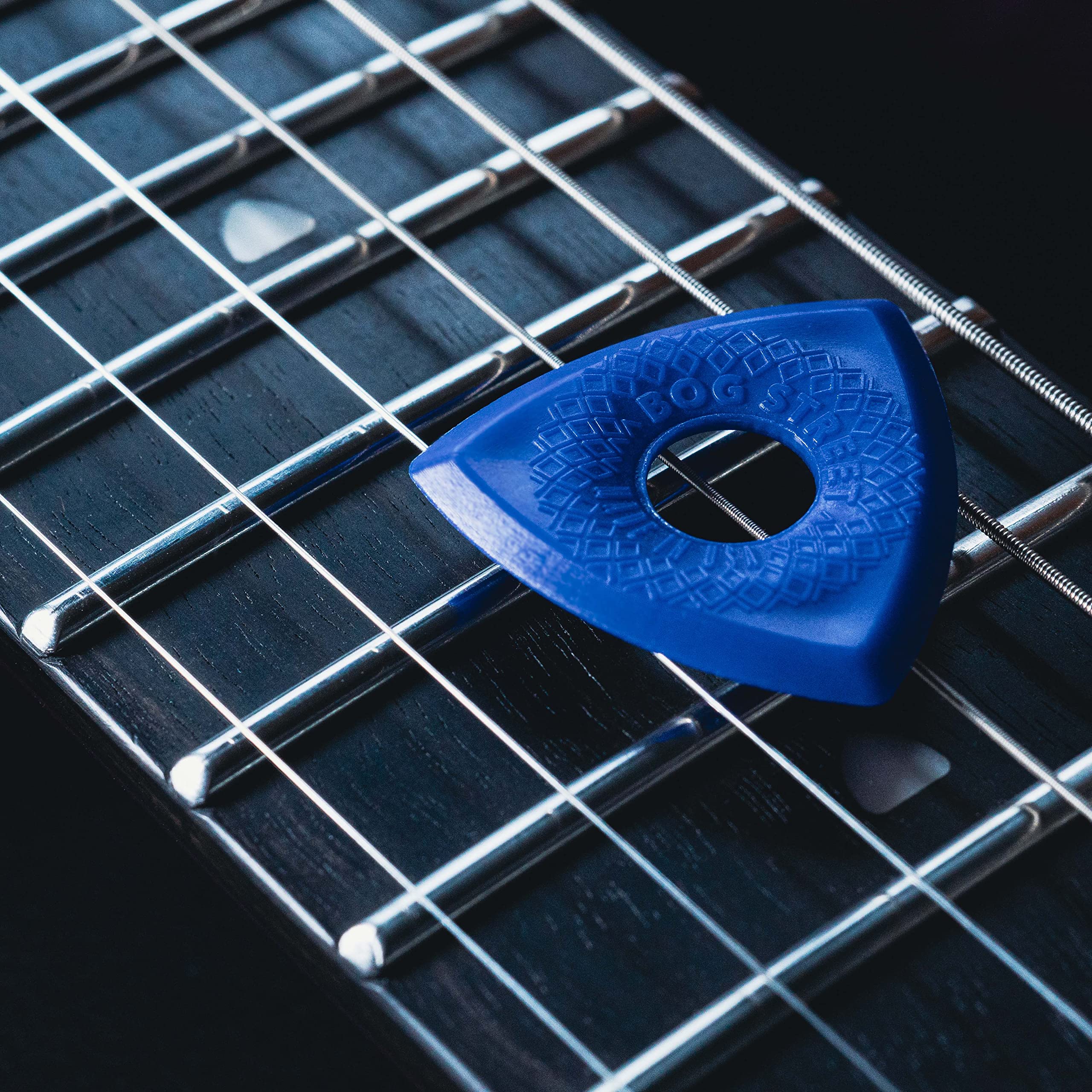 Bog Street BATTLE AXE Guitar Picks, Heavy, 3-Sided Ergonomic 3mm Guitar Picks, Blue (6-Pack) - Image 4