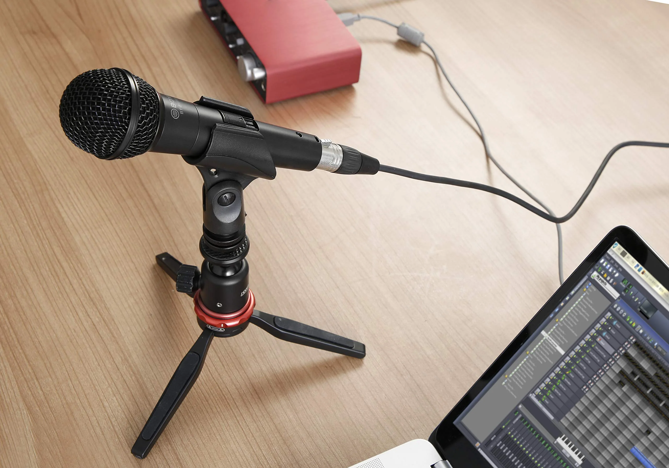 Boya BY-BM58 Handheld Dynamic Vocal Microphone XLR, Black - Image 4