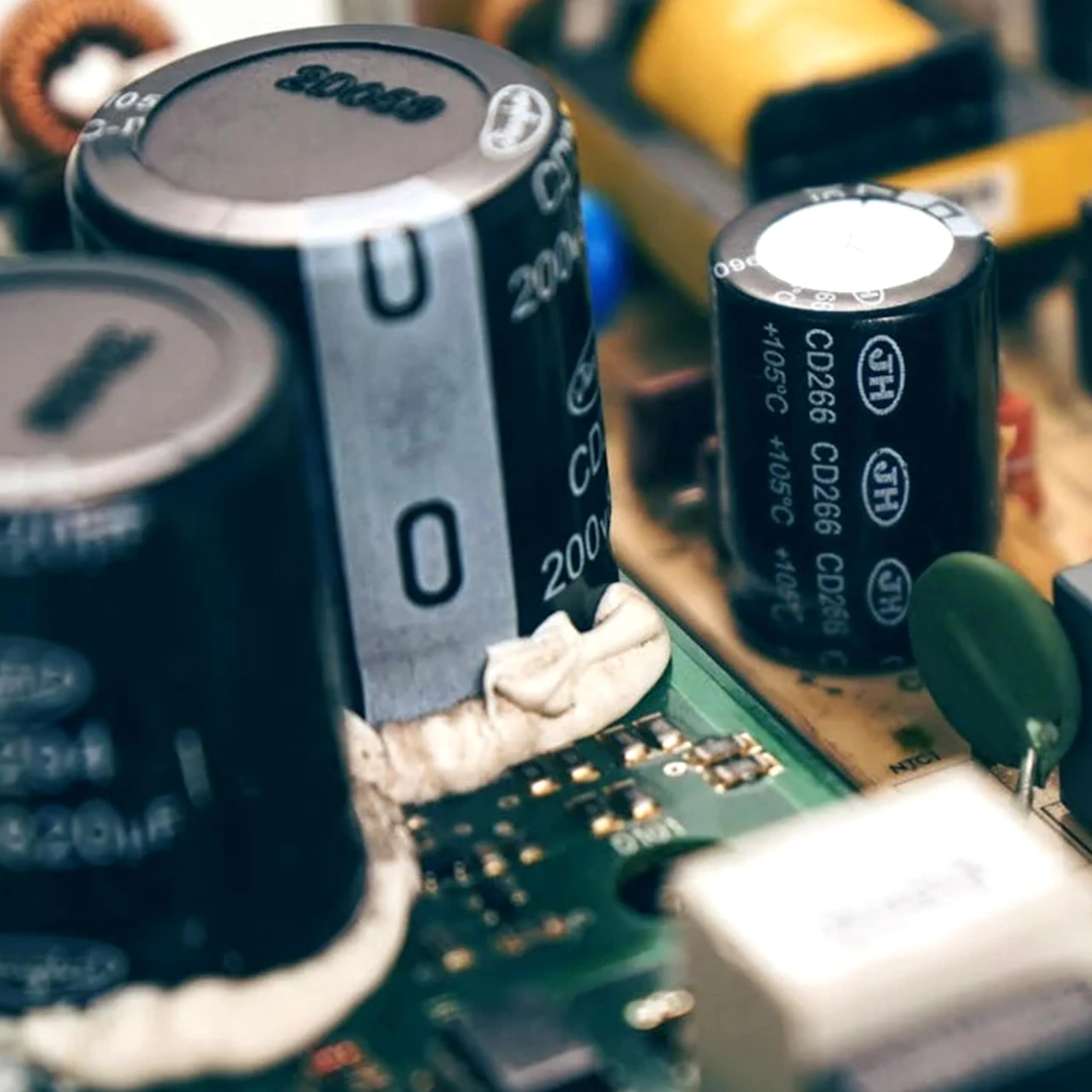 CBB60 20uF Motor Run Capacitor MFD 450VAC 50/60hz Cylindrical 40 mm x 70 mm (DE-20uF) - Image 10