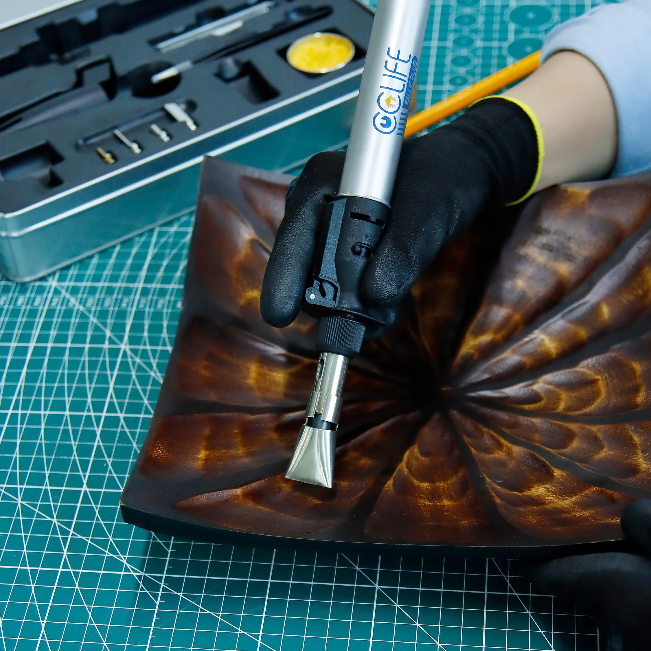 CCLIFE Soldering Iron Set Gas Soldering Iron 13 Butane Soldering Iron with Flux Soldering Wire Soldering Set for Soldering, Hot Cutting, Welding, Pyrography, Wood Engraving, Jewellery Making (Upgrade) Gas soldering iron (upgrade) - Image 7