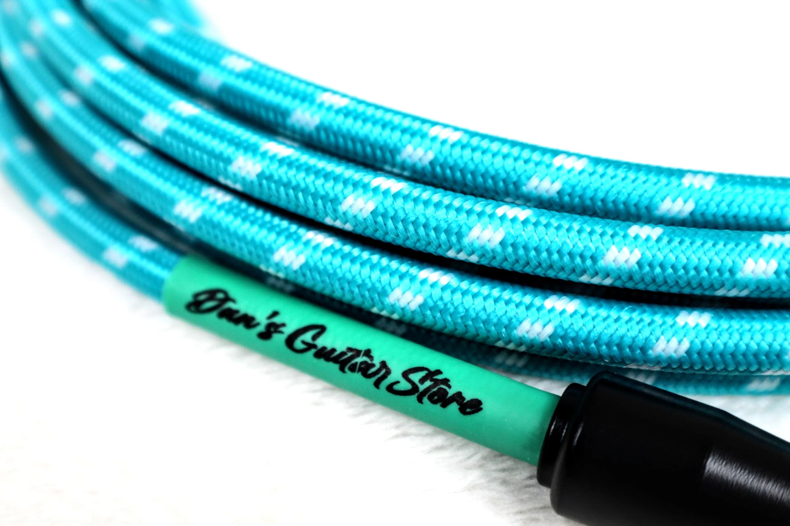 Dan's Guitar Store Instrument Cable (4.5m / 14ft Inline/Right-angle) 1/4 Jack 21AWG OFC 18k gold connector Self-silencing Precision Instrument Cable 4.5 Metre / 14 ft Inline / Right Angle - Image 3