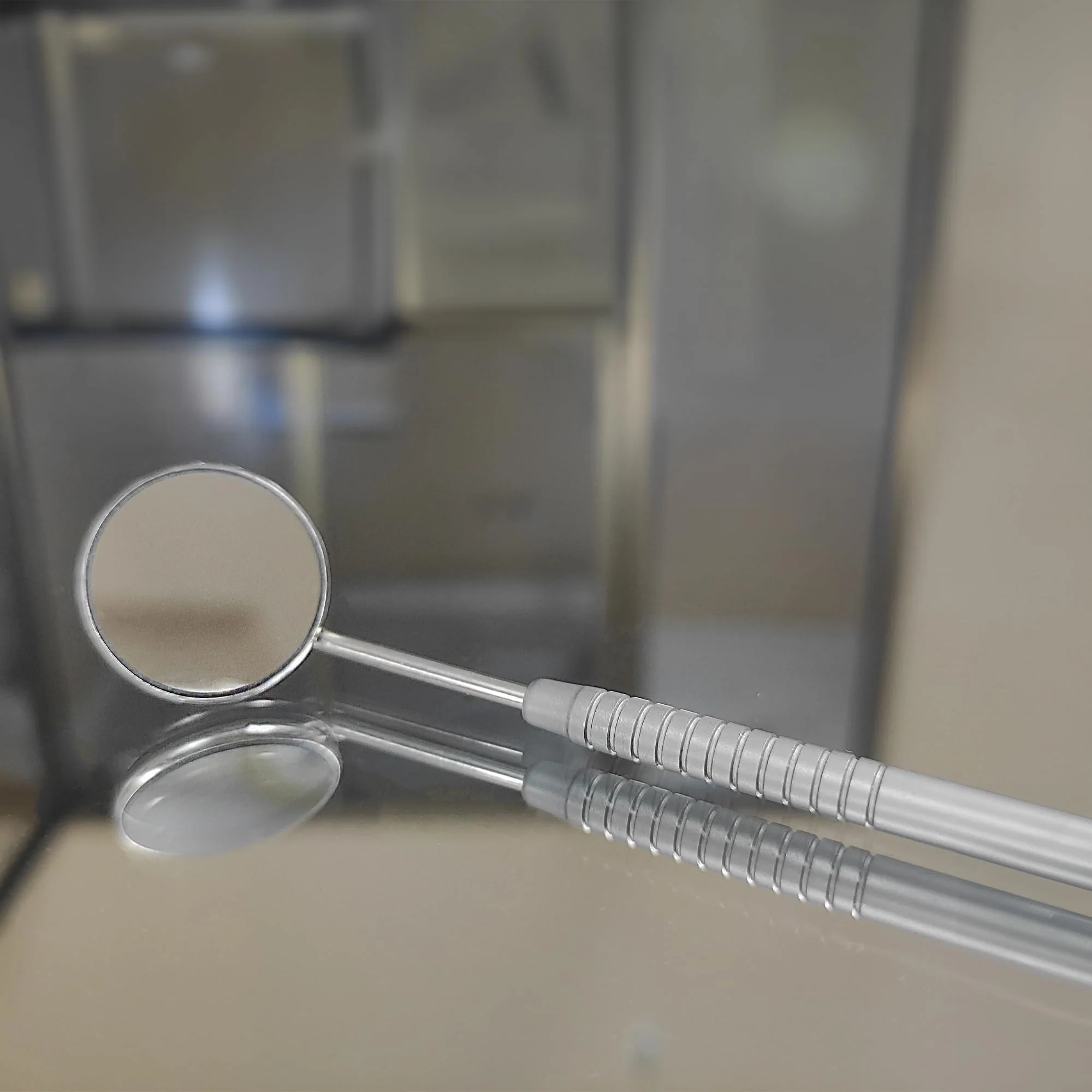 Dental Mouth Mirror - Size 5, Stainless Steel, Easy Viewing for Dentists and Eyelash Extensions 1 x mirror top - Image 4