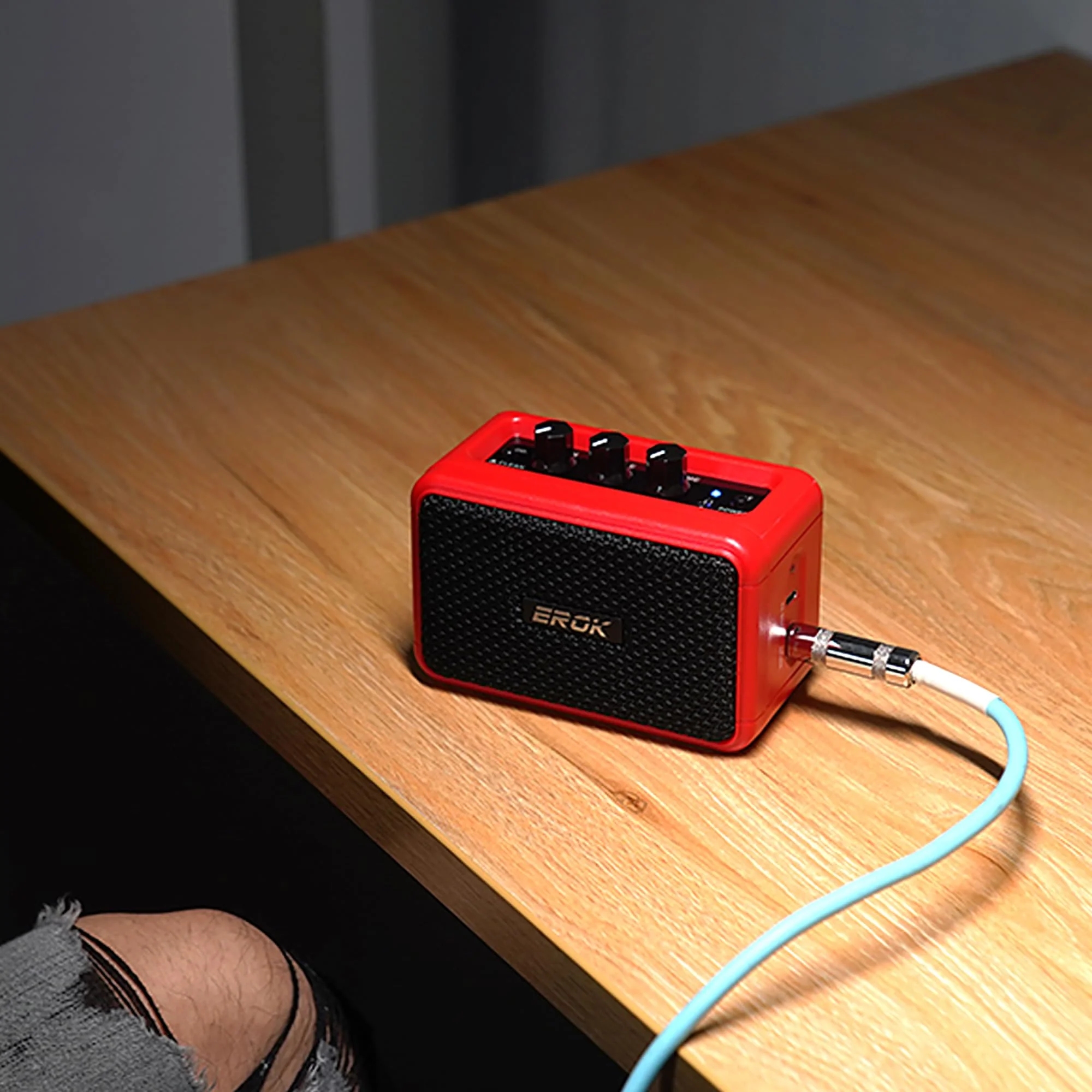 EROK Mini Electric Guitar Amplifier, with Clean Overdrive Effects,Support BT/Headphone Connection,5W Indoor Music Pratice Speaker (Red) Red - Image 8