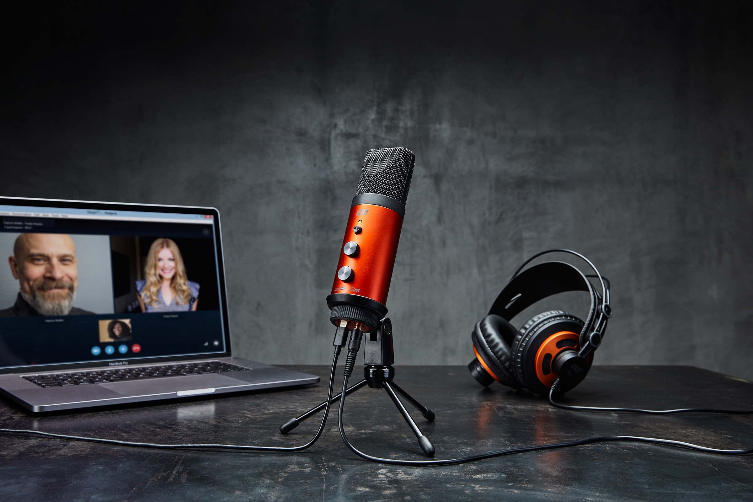 ESI cosMik uCast | USB Microphone, Cardioid Condenser Computer Microphone for Gaming, Streaming, Podcasting, 2m USB-C Cable, Mute Button, Built-in Headphone Jack, Gain Control, USB Mic for PC & Mac cosMik uCast USB Microphone - Image 2
