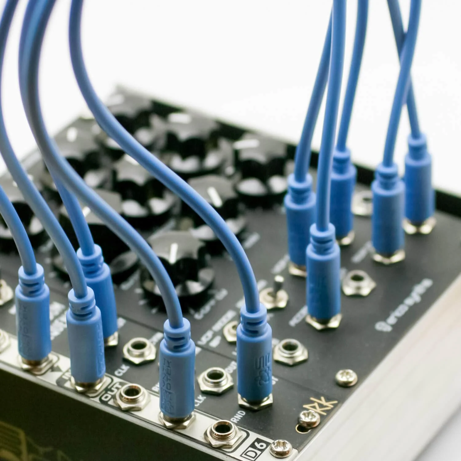 Eurorack Patch Cables - 20 Pack! 3.5mm 1/8 inch Mono 6" 12" 18" 24" (15cm, 30cm, 45cm, 61cm) - Image 7