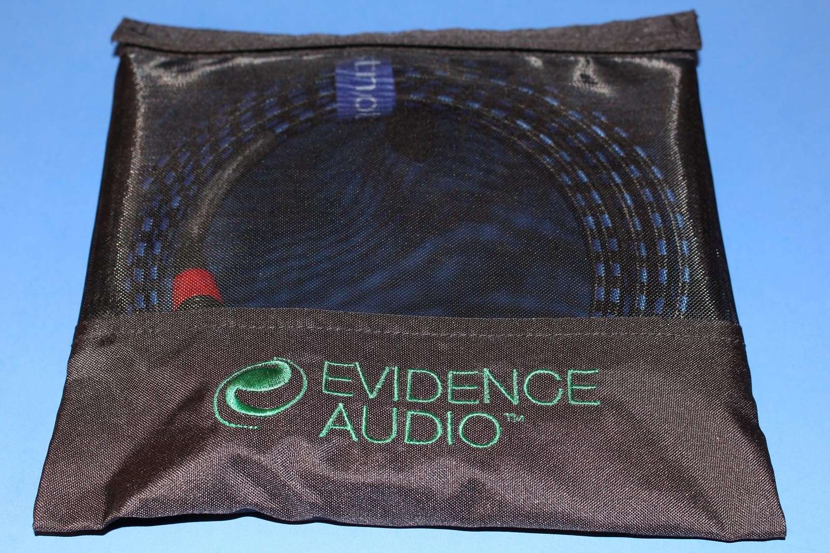 Evidence Audio Geistnote's Melody Instrument Cable with Neutrik Silent Plug and Gold Connectors 10 Ft (3 M) ~ Right Angle to Straight - Image 3