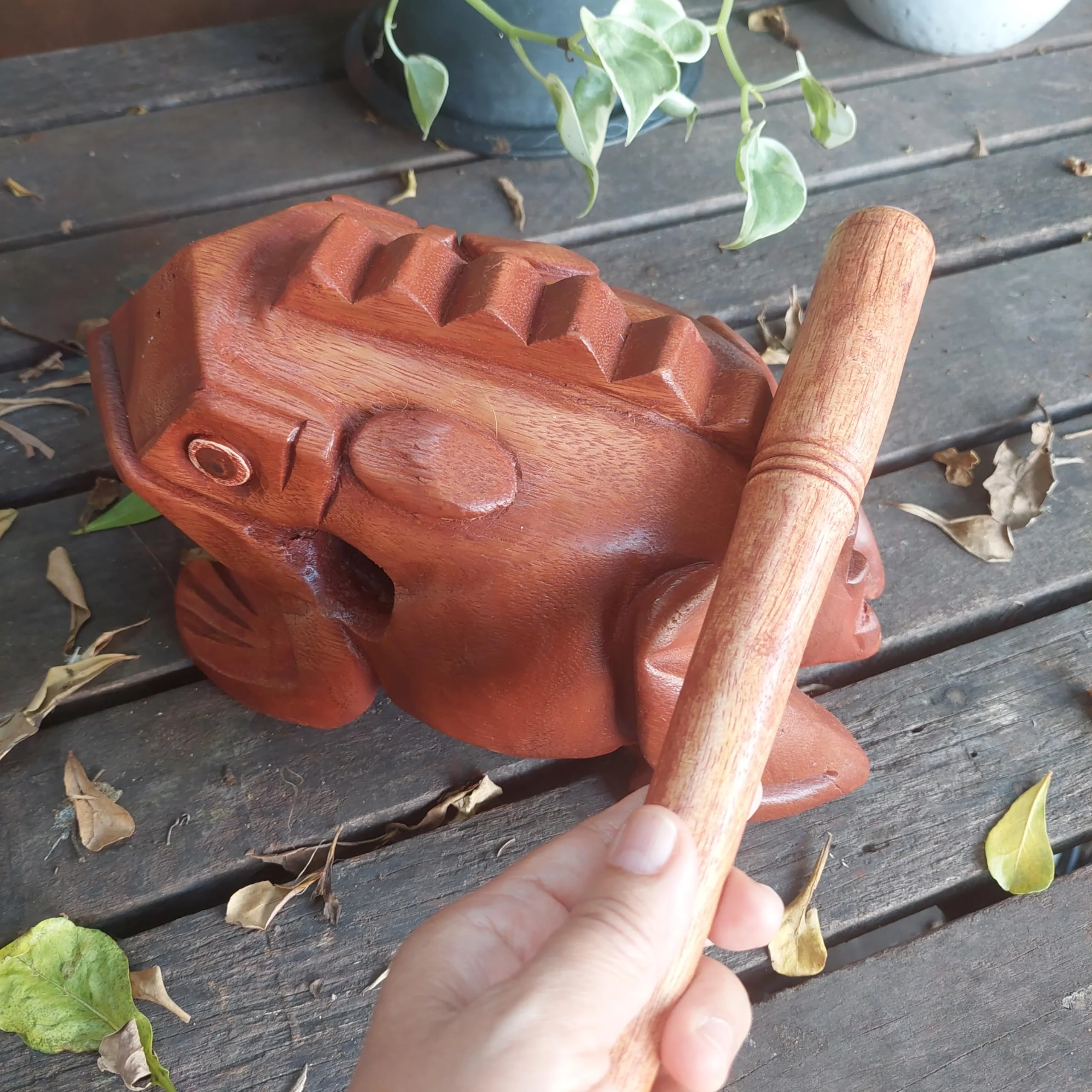 Extra Large 9" Wood Frog Guiro Rasp Percussion Instrument Tone Block Wooden Good Luck Frog Animal Shaped Figurine Handcraft Musical Instruments from Thailand Home Office Decoration (Tan) Tan - Image 5
