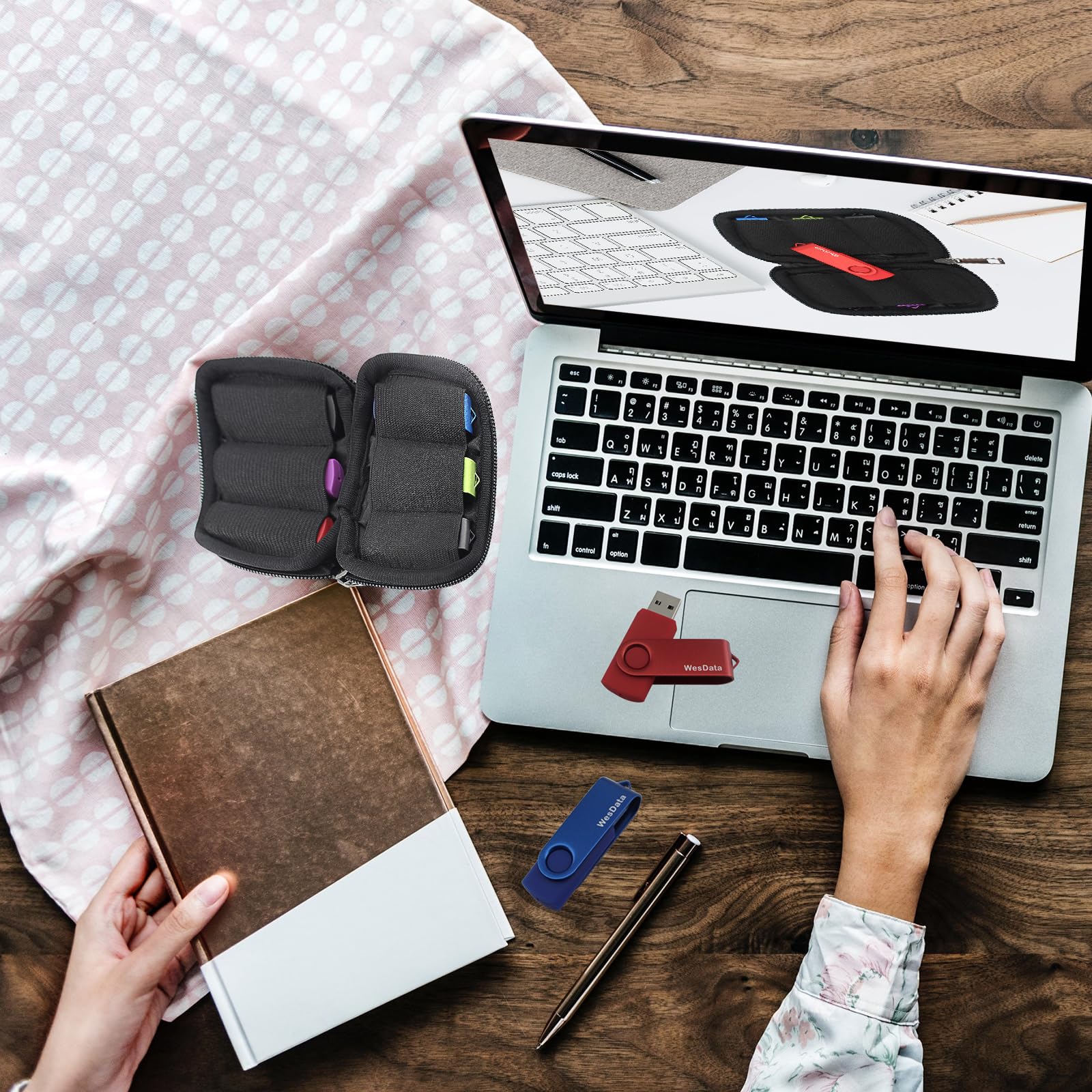 Flash Drive Case, USB Drive Holder, Storage Bag for Thumb Drive, Light Weight and Easy to Put into Pockets, Protect and Store Small Items, 6 Slots Bag Black Color - Image 5