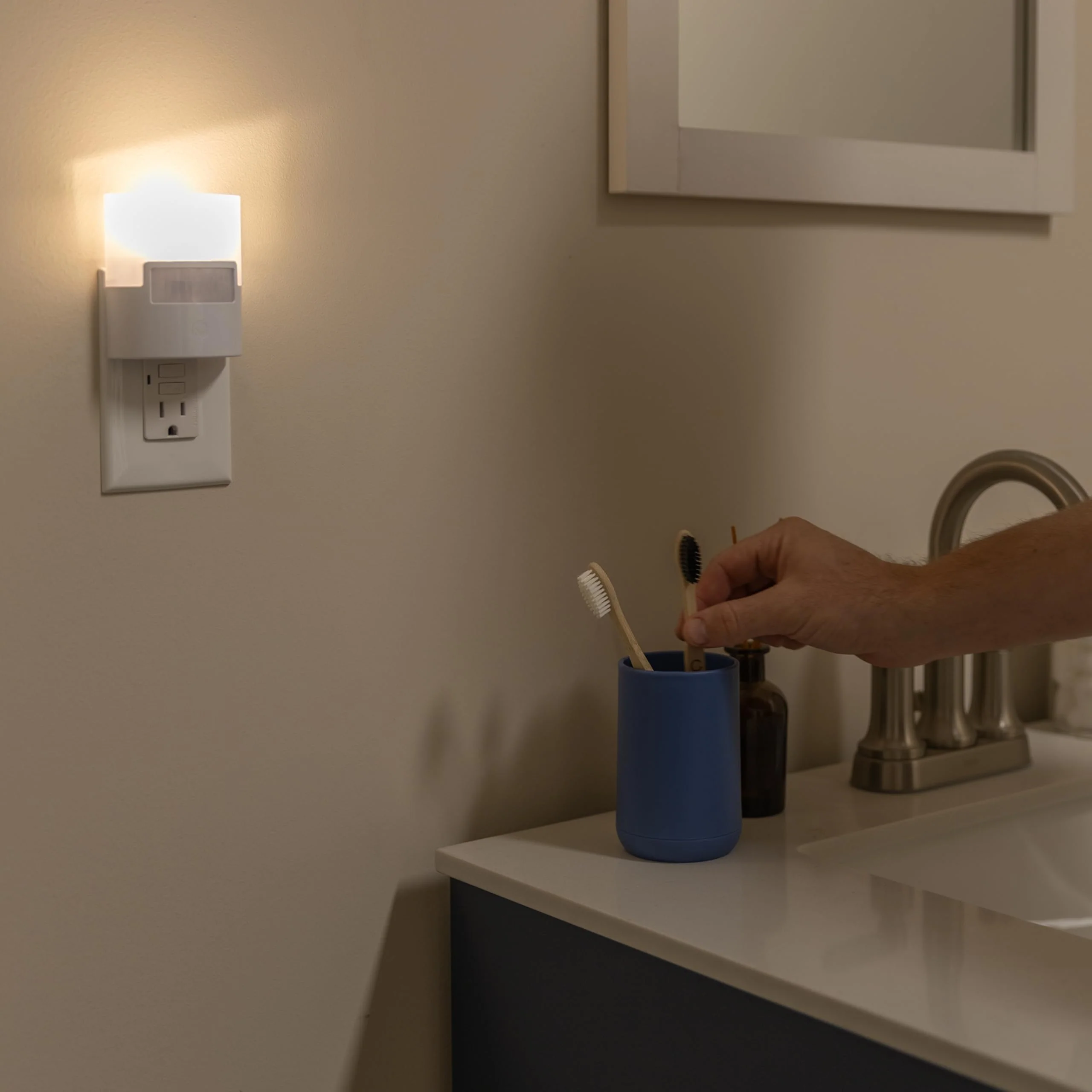 GE LED Motion Sensor Night Light, Plug into wall, 40 Lumens, Soft White, UL-Certified, Energy Efficient, Ideal Nightlight for Bedroom, Bathroom, Kitchen, Hallway, 46632, White, 2 Pack White 40 Lumens - Image 6