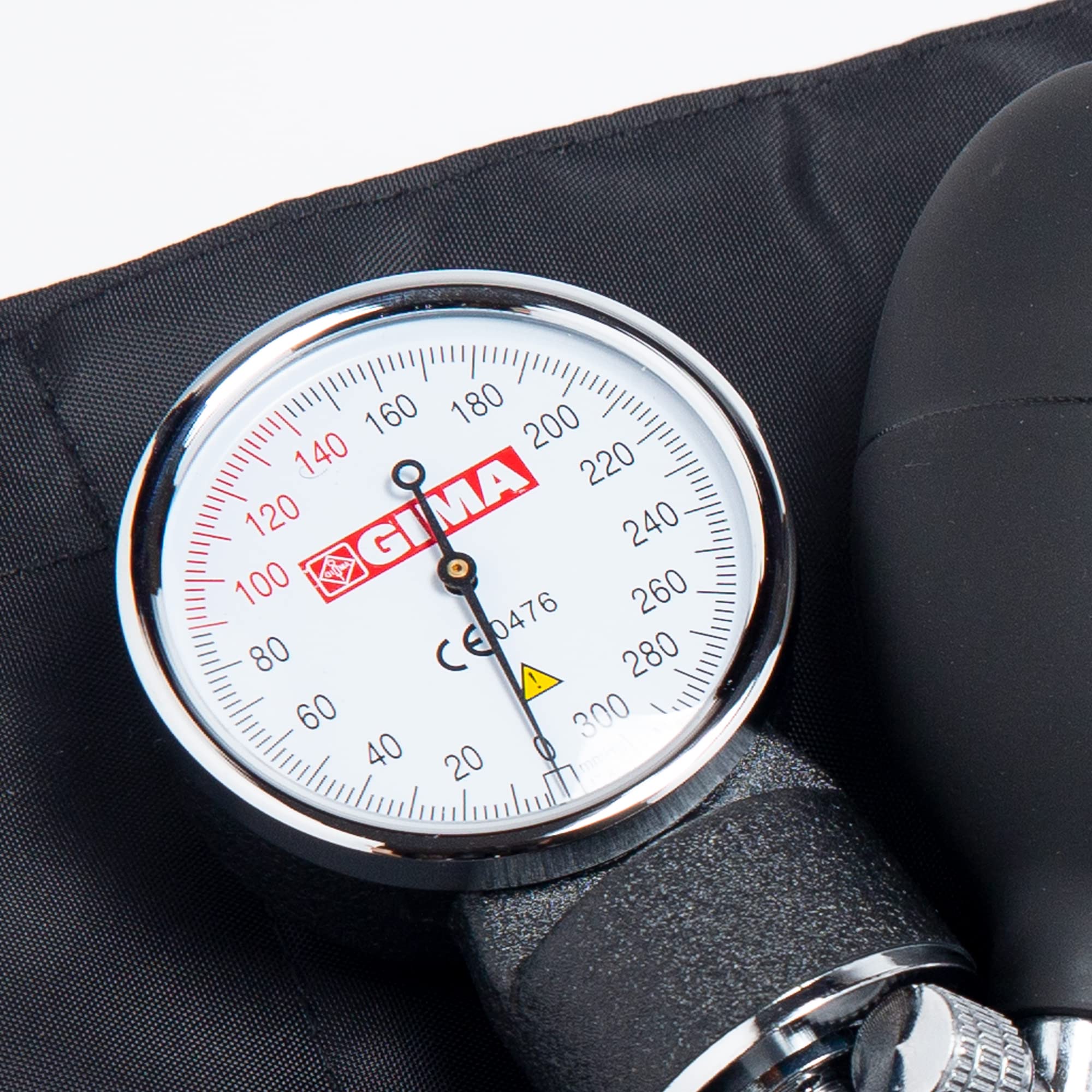 GIMA YTON Classic Aneroid Sphygmomanometer with Stethoscope, Nylon Strap with Velcro Fastening, Latex Free, Manual Adjustment, Bulb with Chrome Valve - Image 3