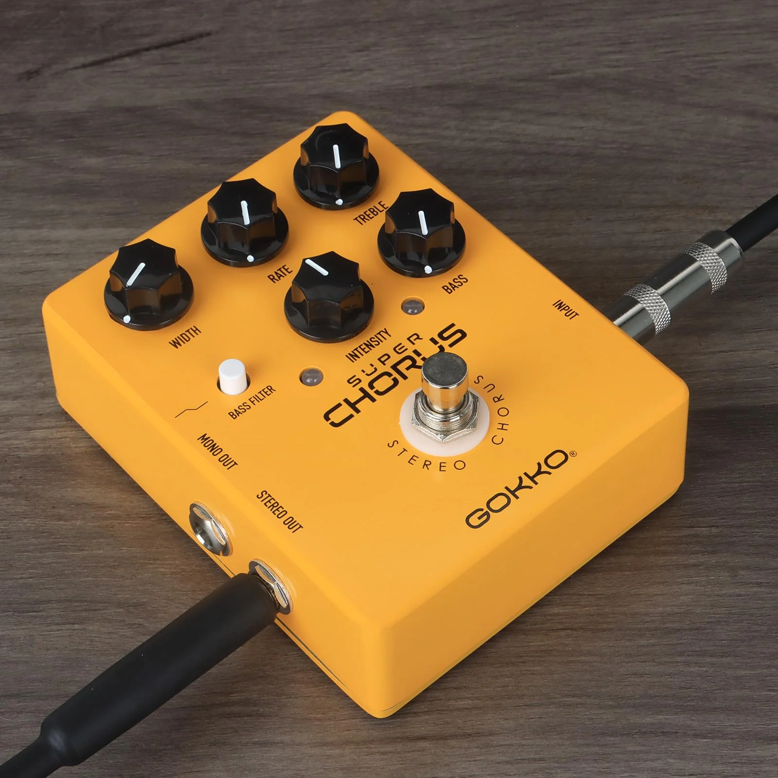 GK-65 Super Chorus Guitar Effect Pedal with Bass and Treble Controls, Analog Technology, and Stereo Output - Image 2
