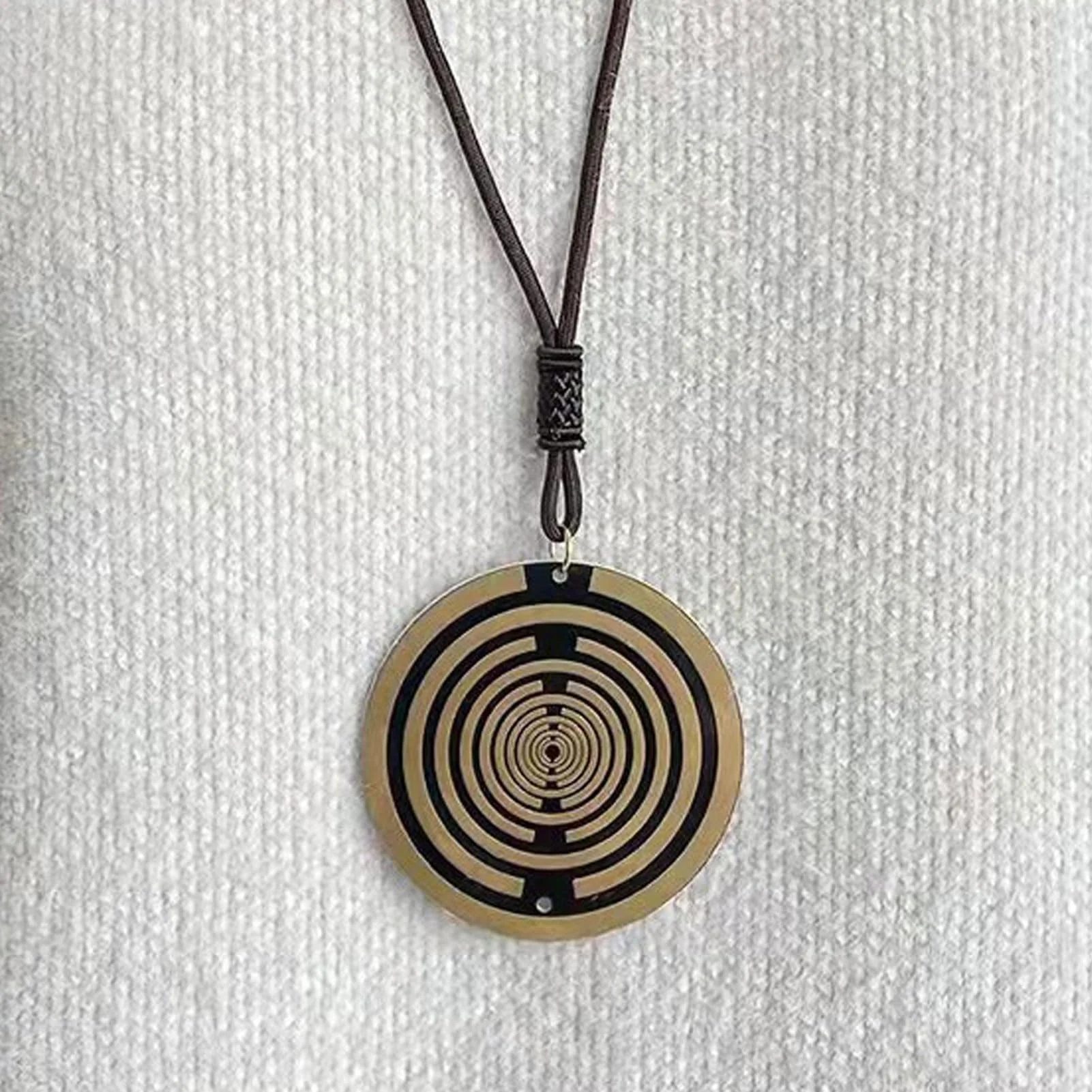 GOWENIC Polarizing Energy Disc, Reduces Negative Energy, EMF Radiation, Balances Energy Disc with Easy Operation, for Meditation, 3" - Image 8