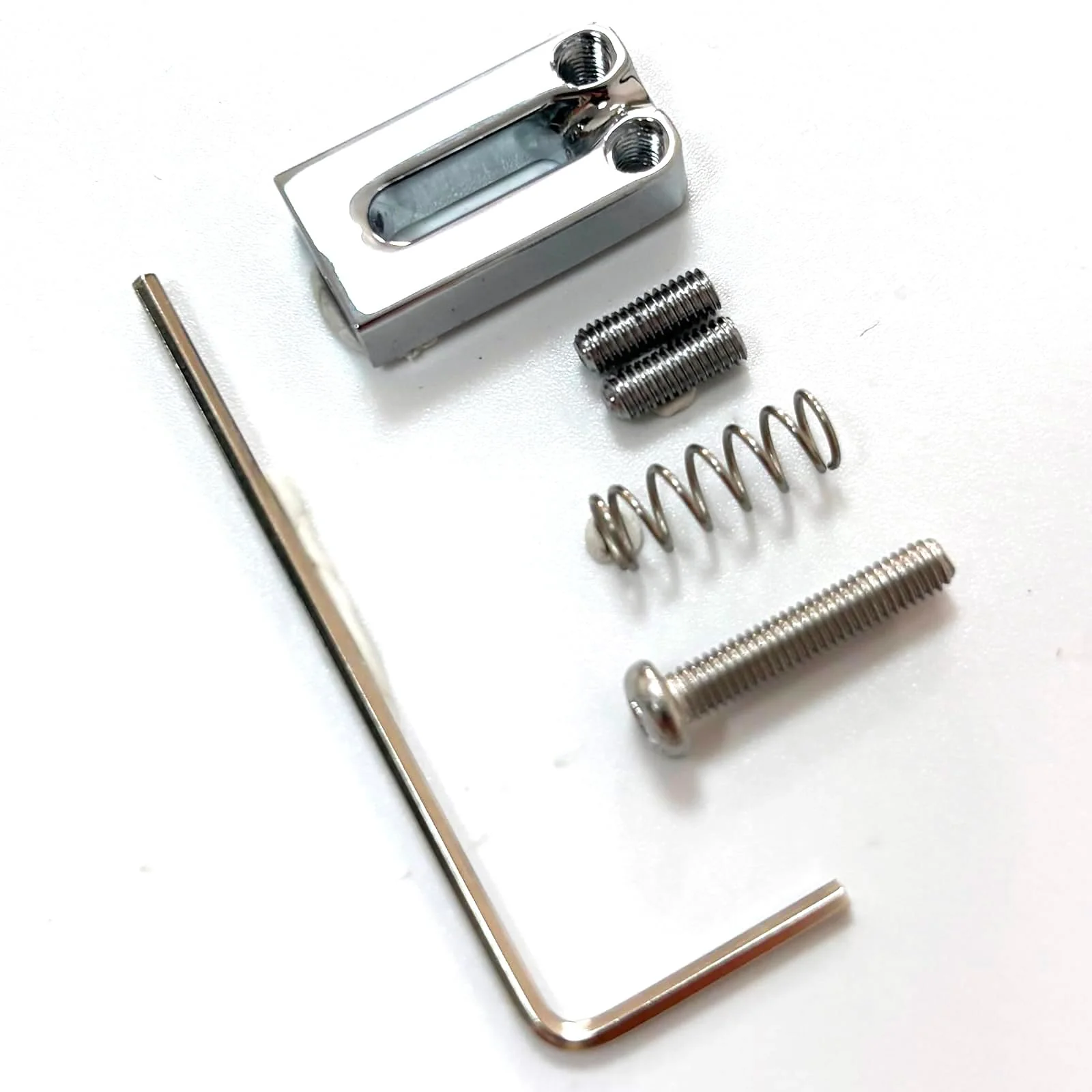 Guitar Bridge Saddles 10.5mm Zinc Alloy Electric Guitar Saddles Guitar Tremolo Bridge Saddles for Fender Strat St Tele Telecaster 6 String Electric Guitar Replacement Parts (Bright Chrome） Chrome Light - Image 5