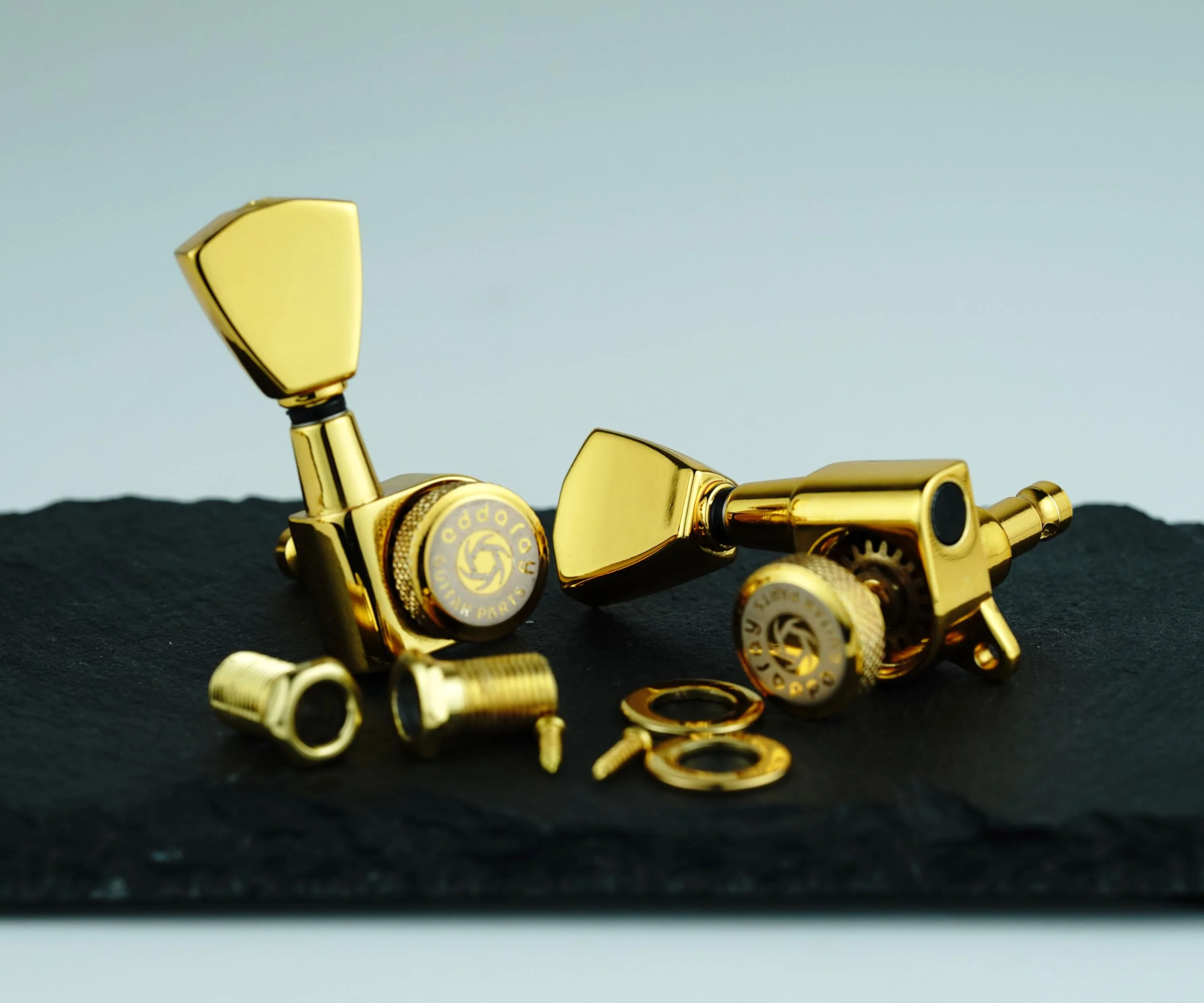 Guitar Locking Tuners (3R + 3L) - 1:18 Gear Ratio Lock String Tuning Key Pegs Machine Heads with Tulip Shaped Knob Replacement Guitar Accessories (E-104SP, Gold) - Image 3