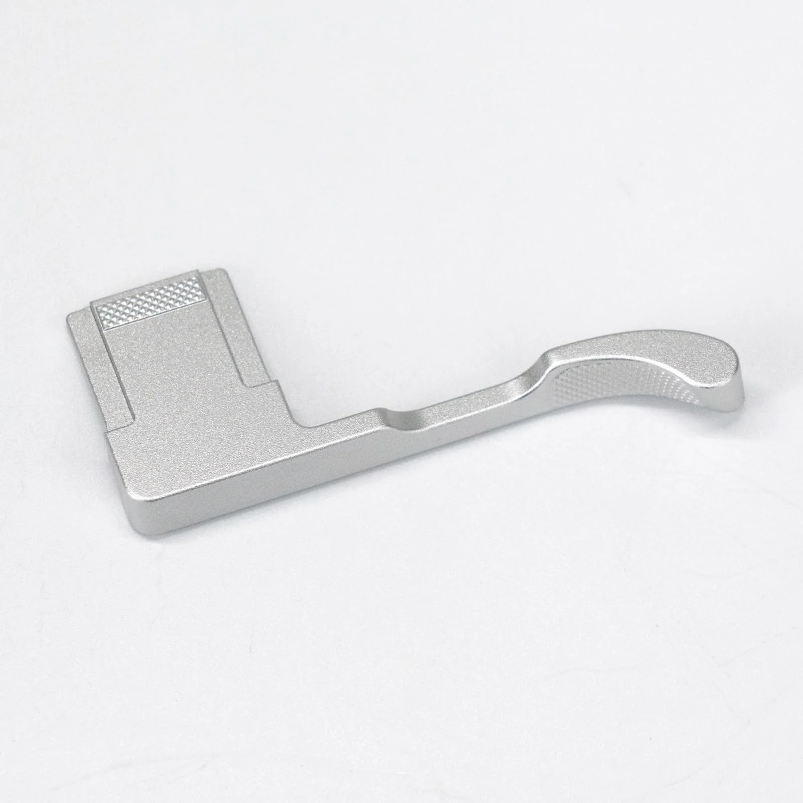 Iborrys Thumb Up Grip ， Compatible with Fujifilm Fuji X-E5 XE5 Camera, Hot Shoe Thumb Rest Support Grip ，Original all-aluminum retro diamond engraving technology | Improves shooting stability (Silver) Silver - Image 7