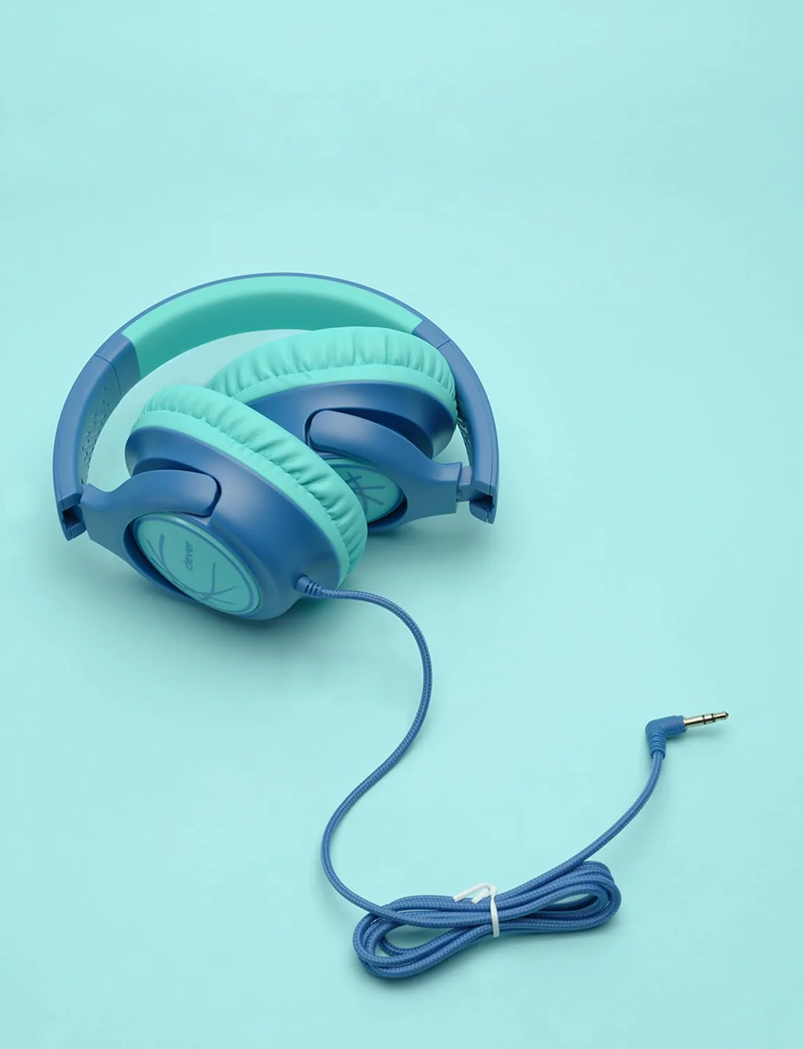 iClever Kids Headphones with Cord, 85dBA Safe Volume Wired Headphones for Kids, Stereo Sound Foldable Adjustable, 3.5mm Jack, Over Ear Kids Headphones for School/Boys/Girls/iPad/Tablet/Travel, Blue - Image 9