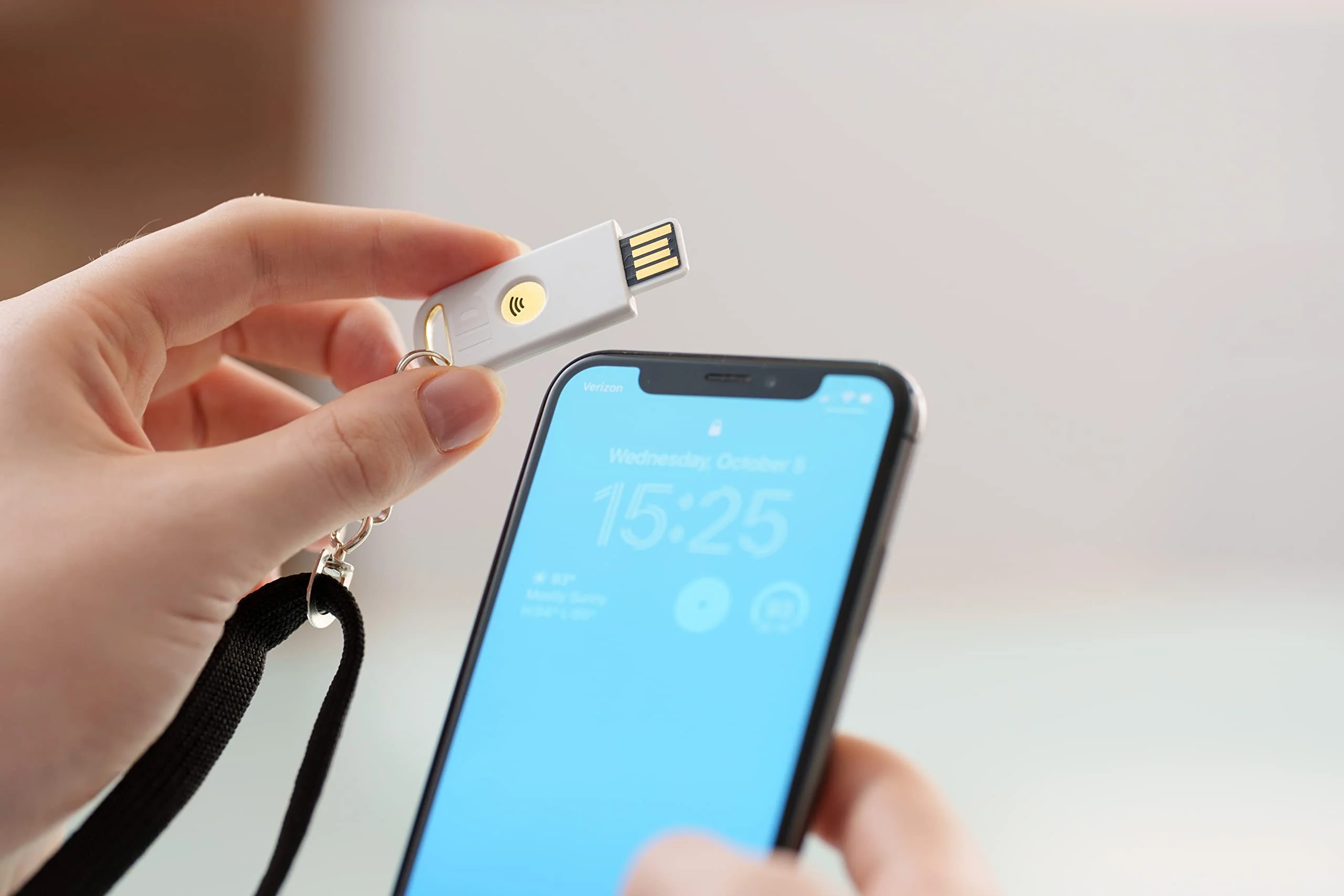 Identiv uTrust FIDO2 NFC+ Security Key USB-A (FIDO2, U2F, PIV, TOTP, HOTP, WebAuth) - Image 5
