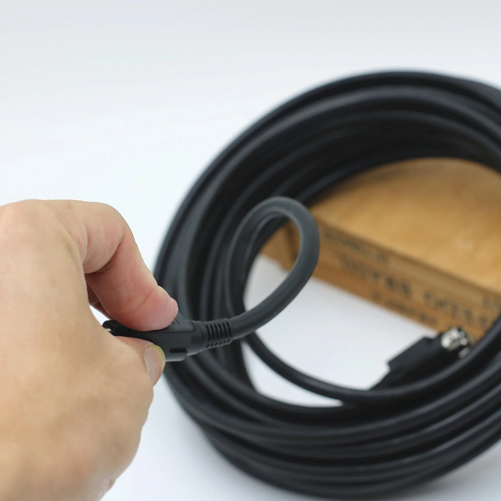 iK iLoud MTM Master-Slave Speaker Link Cable - 4-Pin Male to Male, High-Flexibility Pure Copper Audio Cable- Lossless Sound Transmission for Studio Monitors-5.65ft/9.84ft/16.4ft/32.8ft (32.8ft) 32.8ft - Image 3