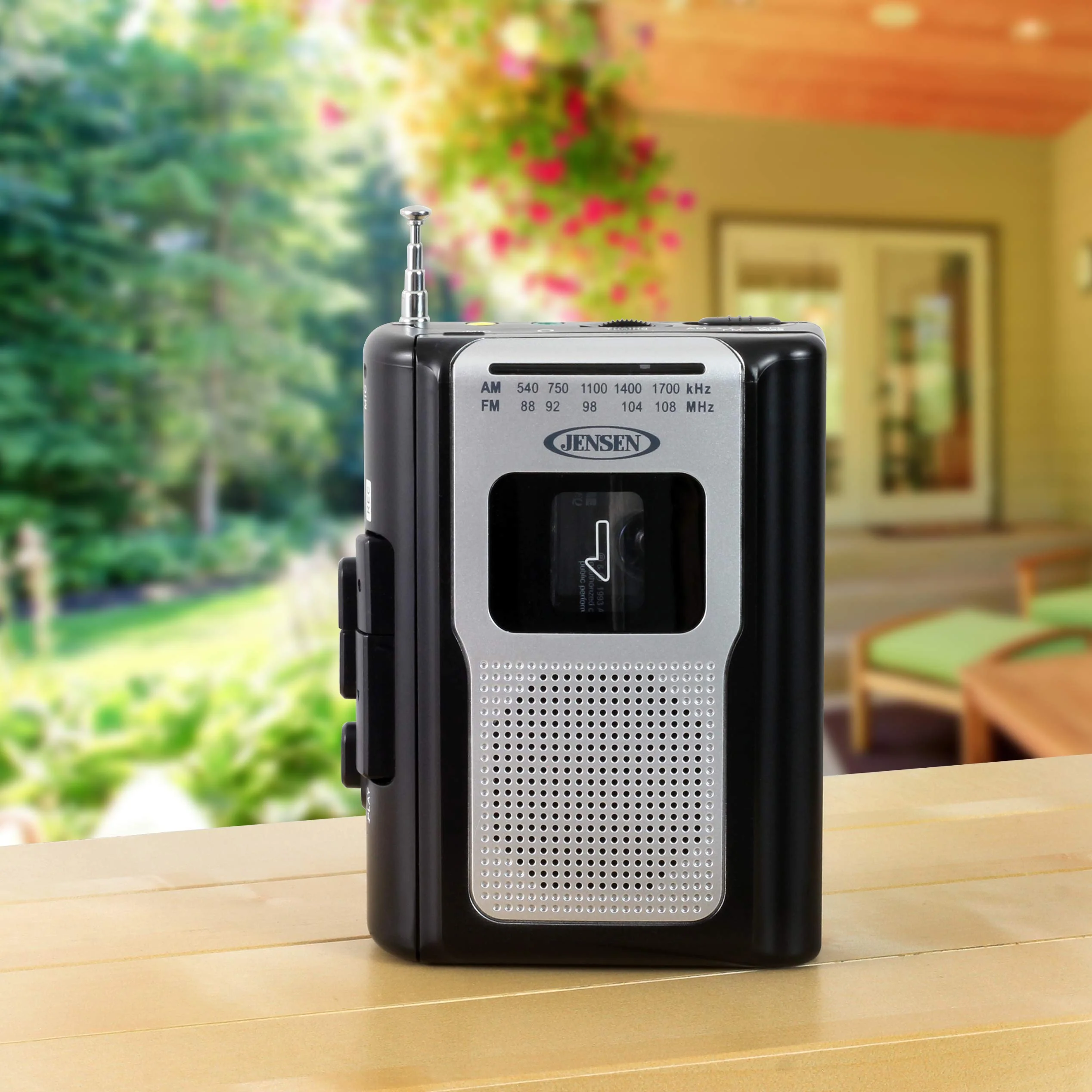 Jensen CR-100 Retro Portable AM/FM Radio Personal Cassette Player Compact Lightweight Design Stereo AM/FM Radio Cassette Player/Recorder & Built in Speaker (Black Series) Black - Image 6