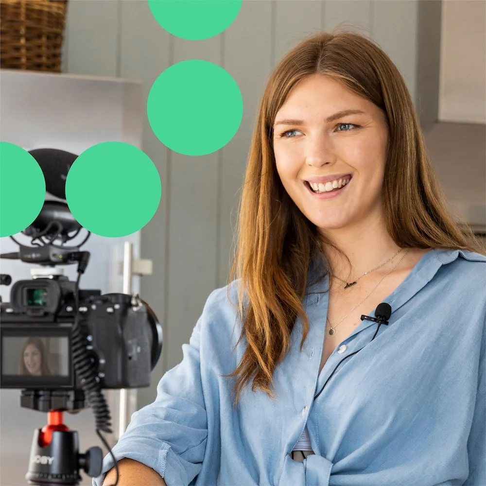 Joby Wavo Lav PRO Professional Lavalier Microphone Omnidirectional Wearable with Pro-Grade Miniature Capsule, for Cameras, Easy Clip-On System, Vlogging, Live Streaming, 2.5 m Long Cable, Black Standard - Image 4