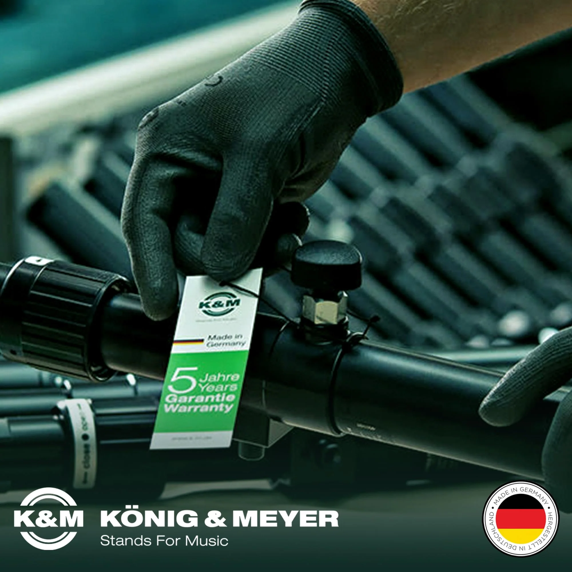 K&M König & Meyer 15213.077.55 Trumpet In-Bell 5 Leg Metal Stand and Holder - Professional Grade for all Musicians - Lightweight & Compact - Stable Secure Folding Base - German Made Black - Image 5
