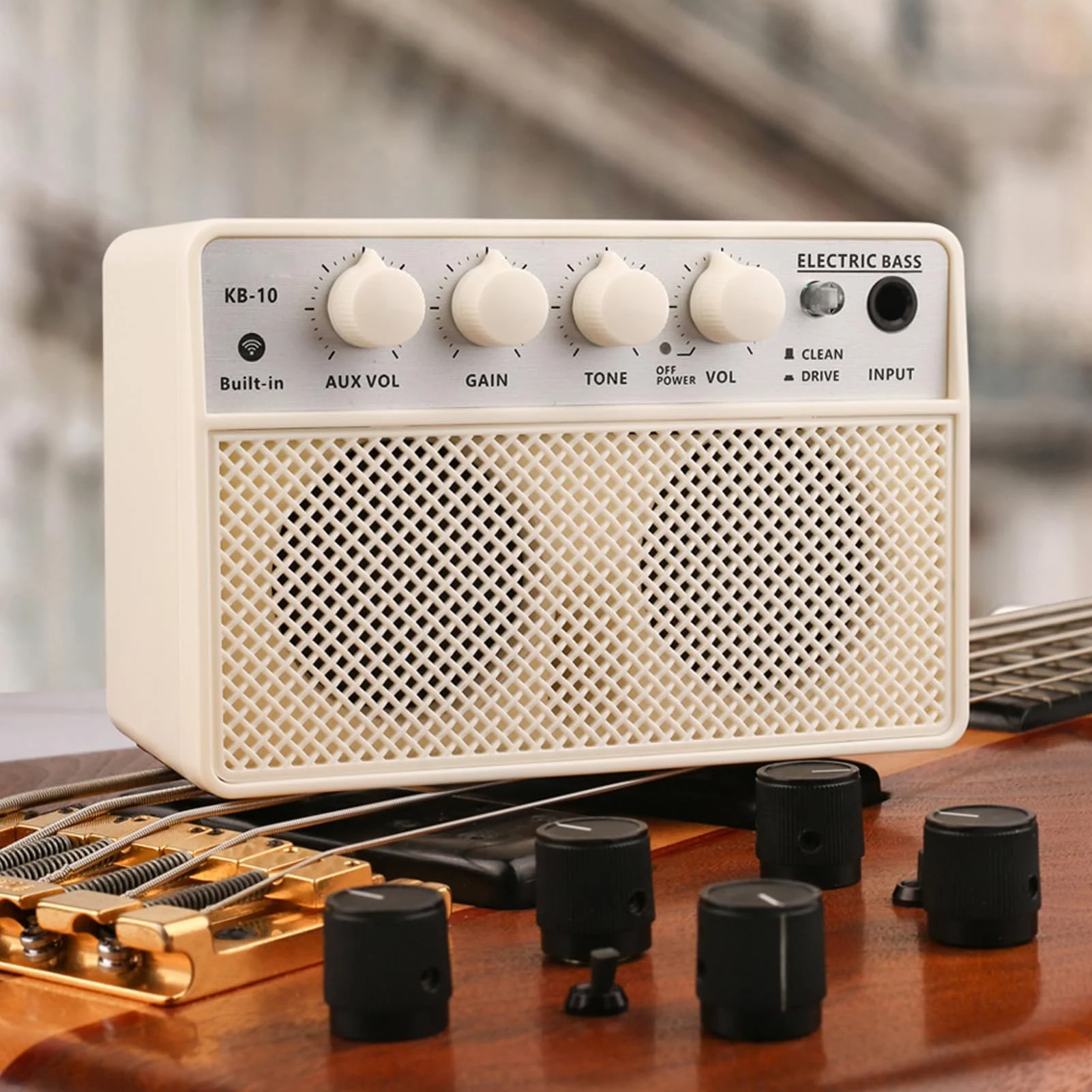 KOKKO KB-10 Bass Amplifier Portable Mini Bluetooth Audio 10W Mini Bass Amplifier Portable Rechargeable Bass Guitar Practice Amplifier - Image 8