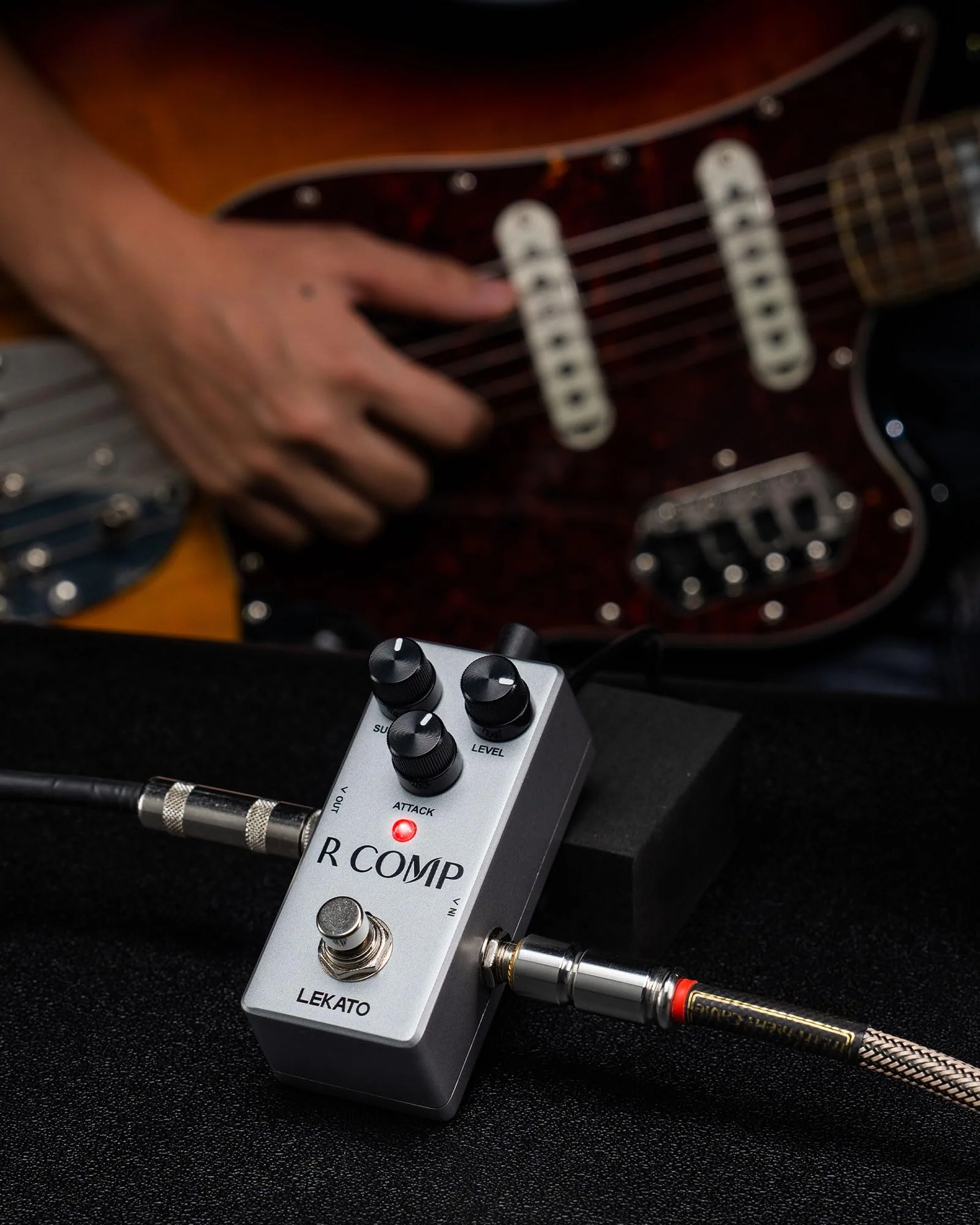 LEKATO Compressor Pedal, FET Compressor Effect Pedal, Mini Compressor Pedal Analog for Electric Guitar and Bass, True Bypass 9V - Image 4