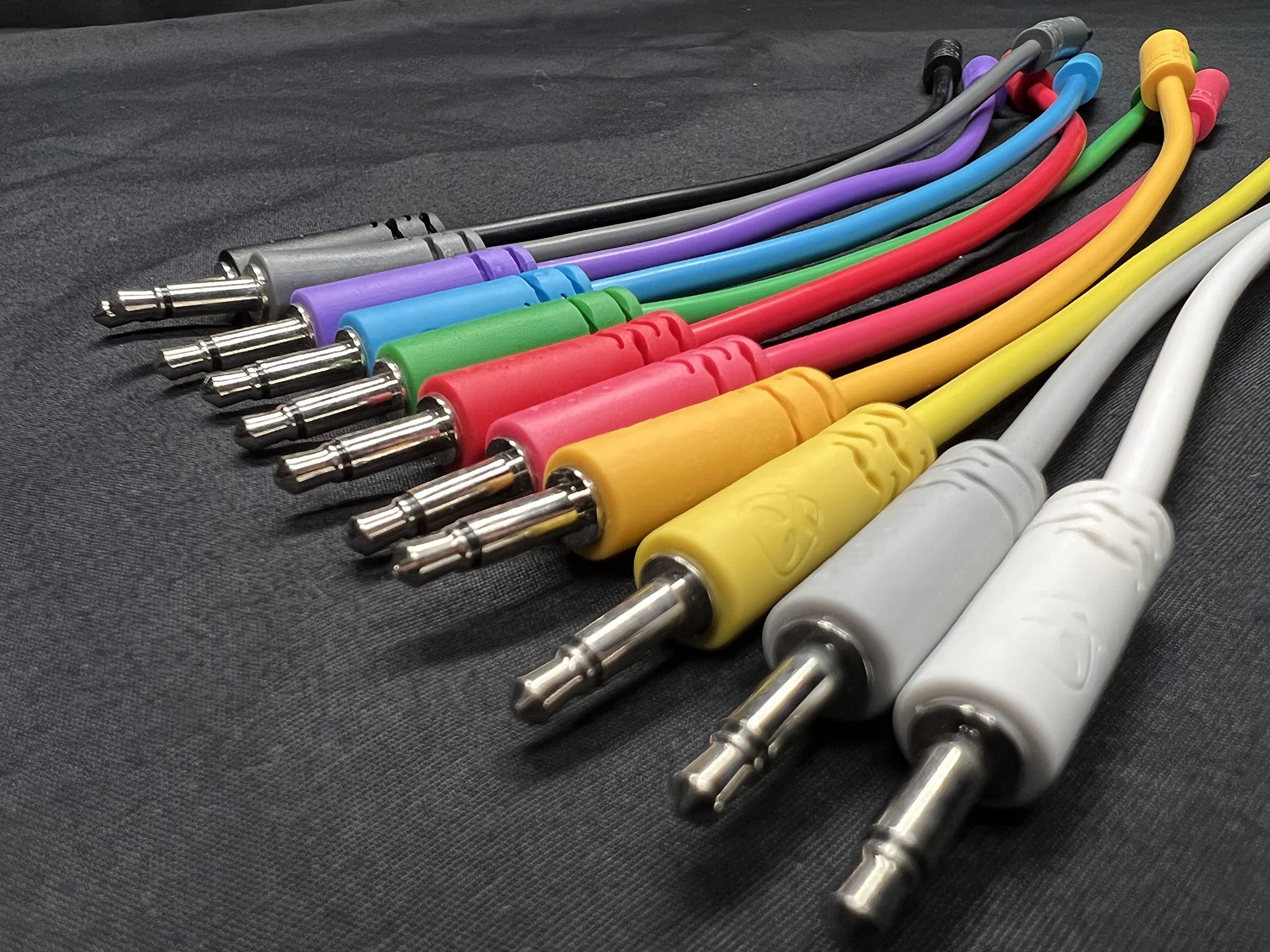 Luigi's Modular Supply Spaghetti Eurorack Patch Cables - Pkg of 5 Purple Cables, 36" (90 cm) - Image 6