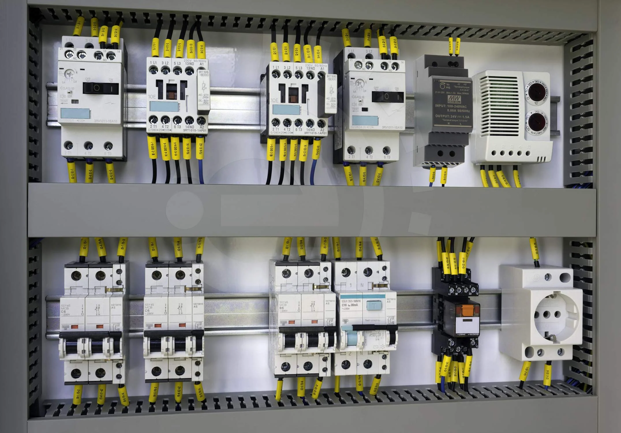 Mean Well HDR-60-12 DIN Rail Power Supply DIN-Rail 12 VDC 4.5 A 54 Watt - Image 5