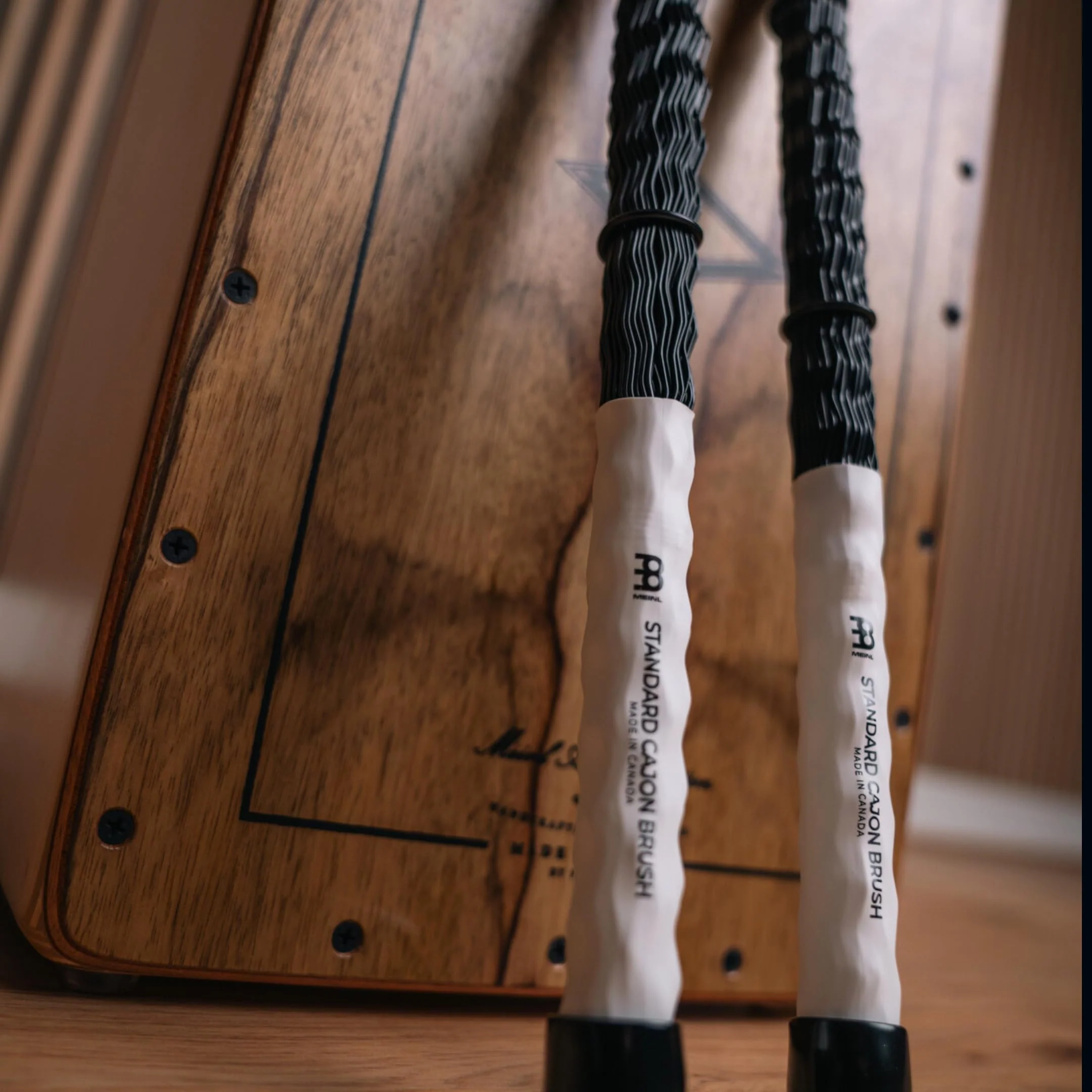 Meinl Stick & Brush Cajon Brush with Nylon Dowels and Adjustable Rings, Black, Standard (SB305) - Image 8