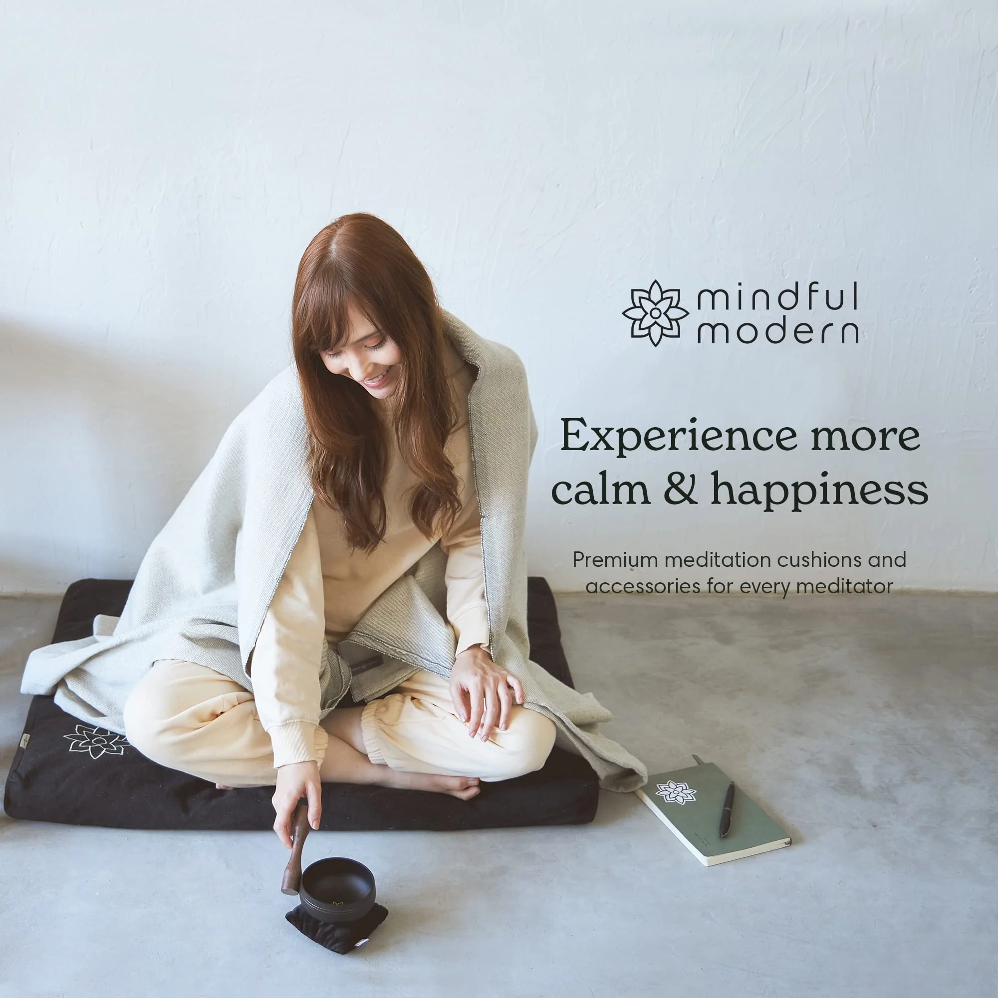 Mindful & Modern Tibetan Singing Bowl Set | Deepen Your Meditation and Yoga Practice | Experience Mindfulness & Stress Relief | Beautifully Designed & Provides Excellent Sound | Chakra Healing | Black - Image 2