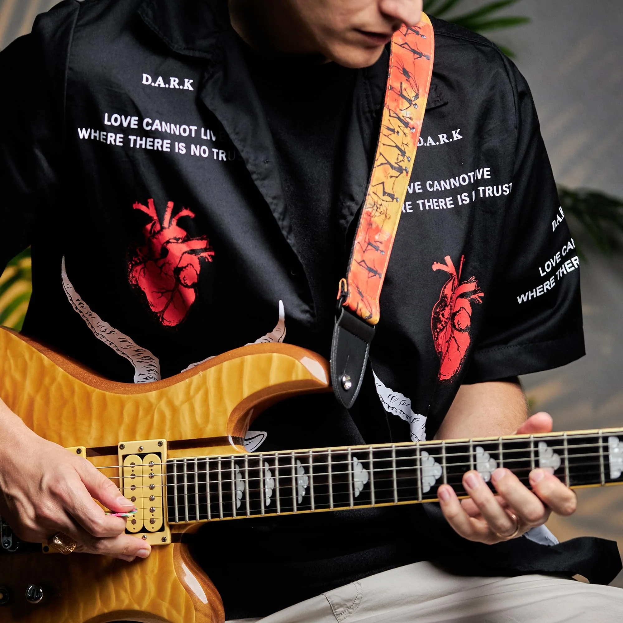 Morto Jacquard Guitar Strap – Adjustable Padded Fabric with Locks & Pick Holder for Electric, Acoustic, Bass – Unique Gift Standard - Image 6