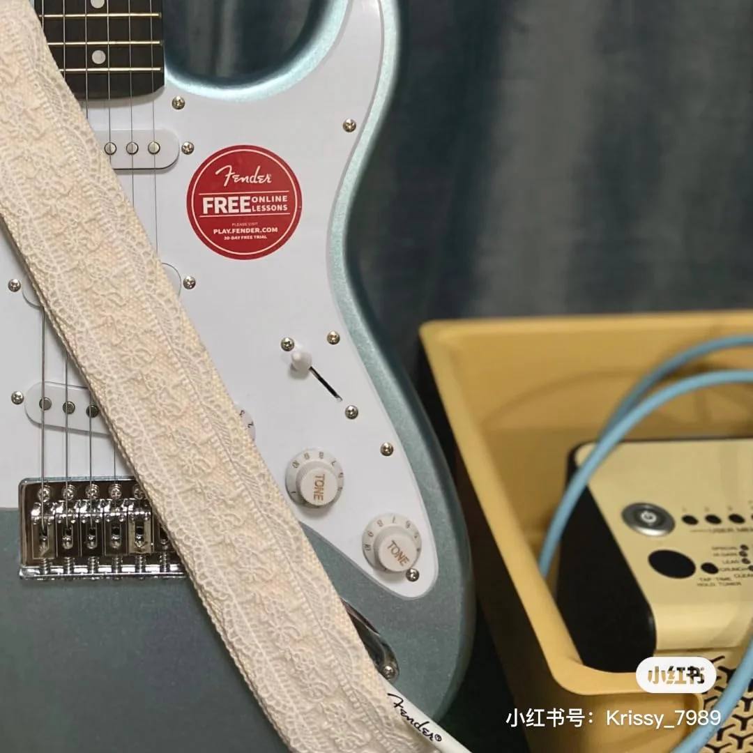 MUSIC FIRST Original Design, 2 inch width (5cm), Cream Lace Electric Guitar Strap Bass Strap With Genuine Leather Strap End (The Leather Made In Italy) (Cream Lace) - Image 8
