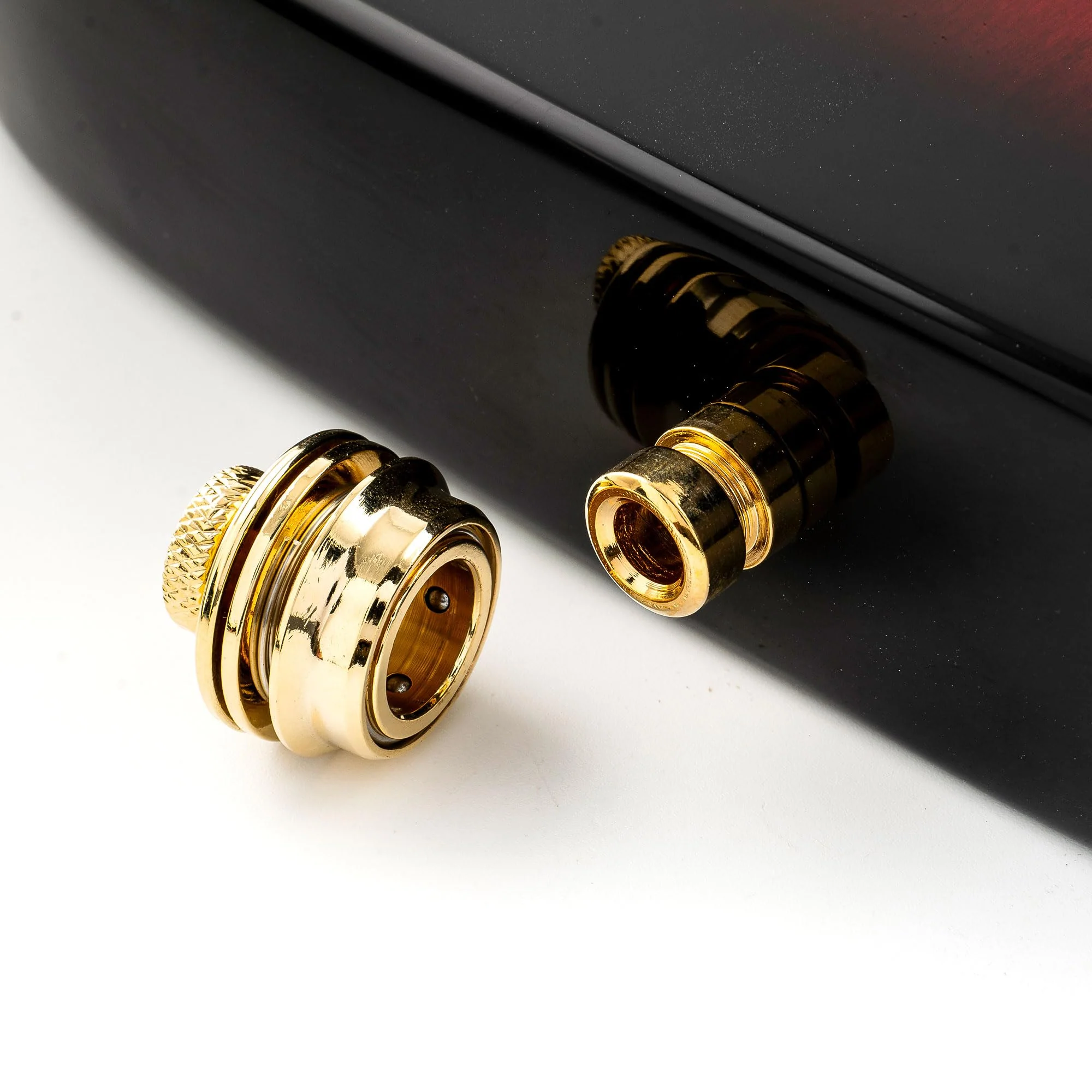 Musiclily Pro Heavy Duty Guitar Strap Locks Security Straplocks System for Fender Strat/Tele Electric Acoustic Guitar or Bass, Gold (Set of 2) - Image 6
