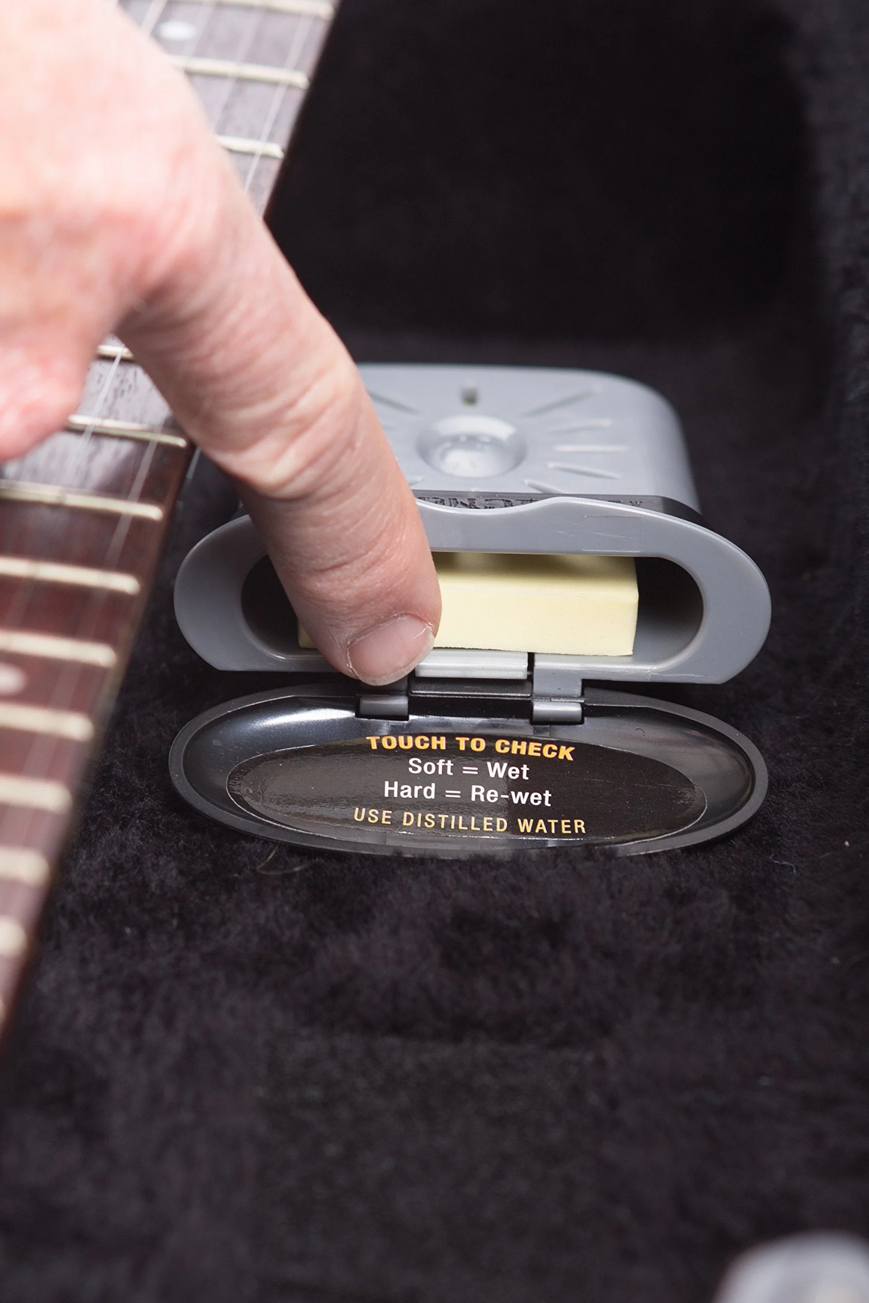 MusicNomad MN303 Case Humitar Instrument Case Humidifier with Holster - Image 2