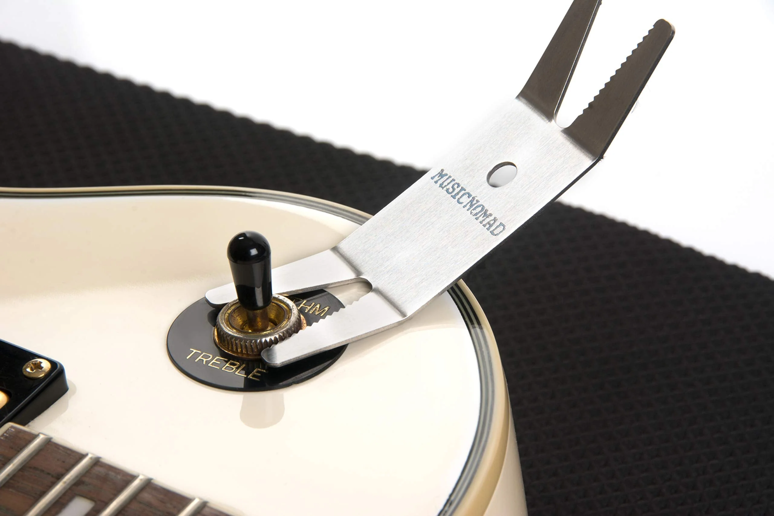 MusicNomad Premium Spanner Wrench with Microfiber Suede Backing (MN224) MusicNomad - Image 6